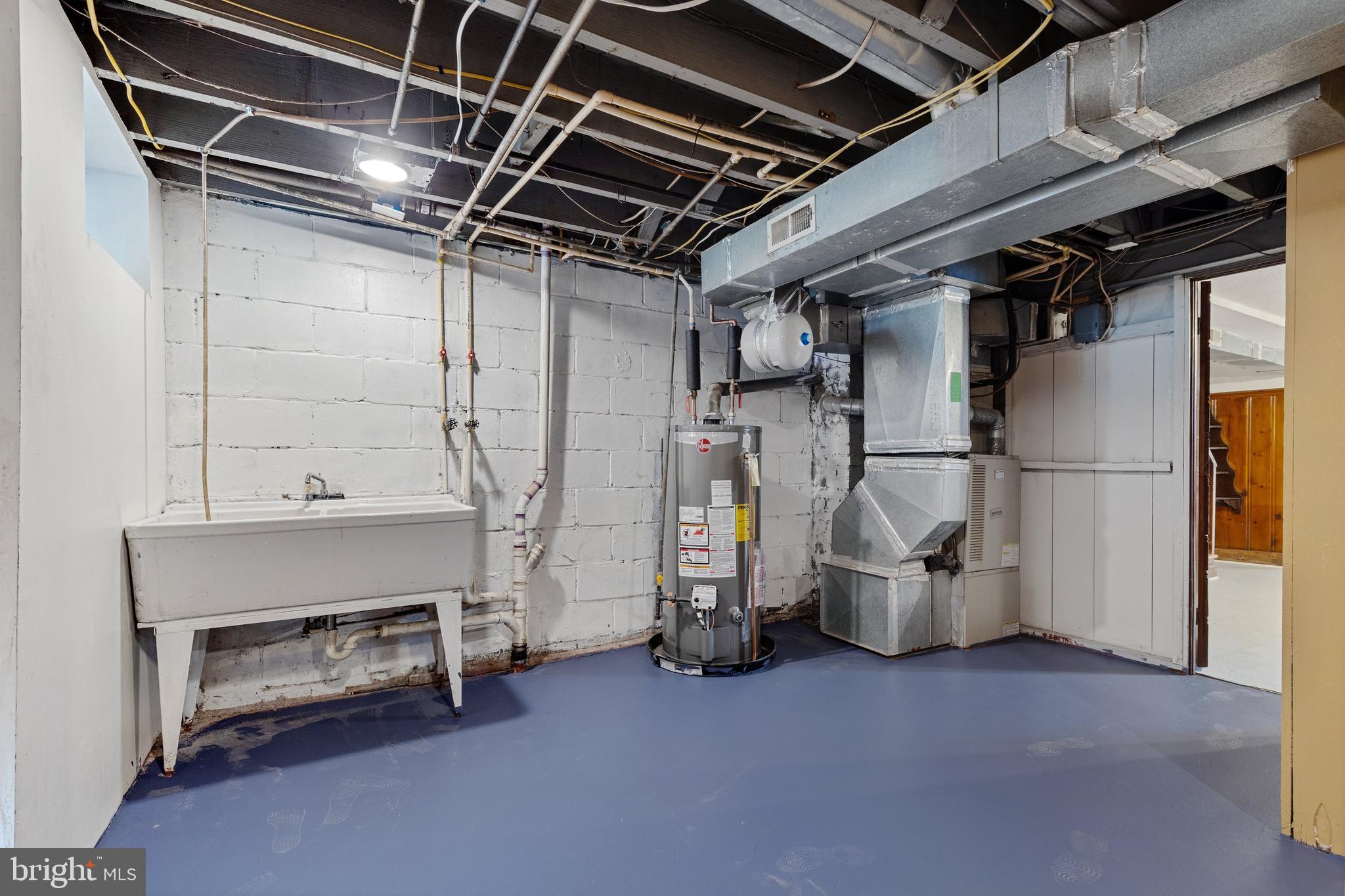 BURLEITH - LEIGHTON - Residential Lease