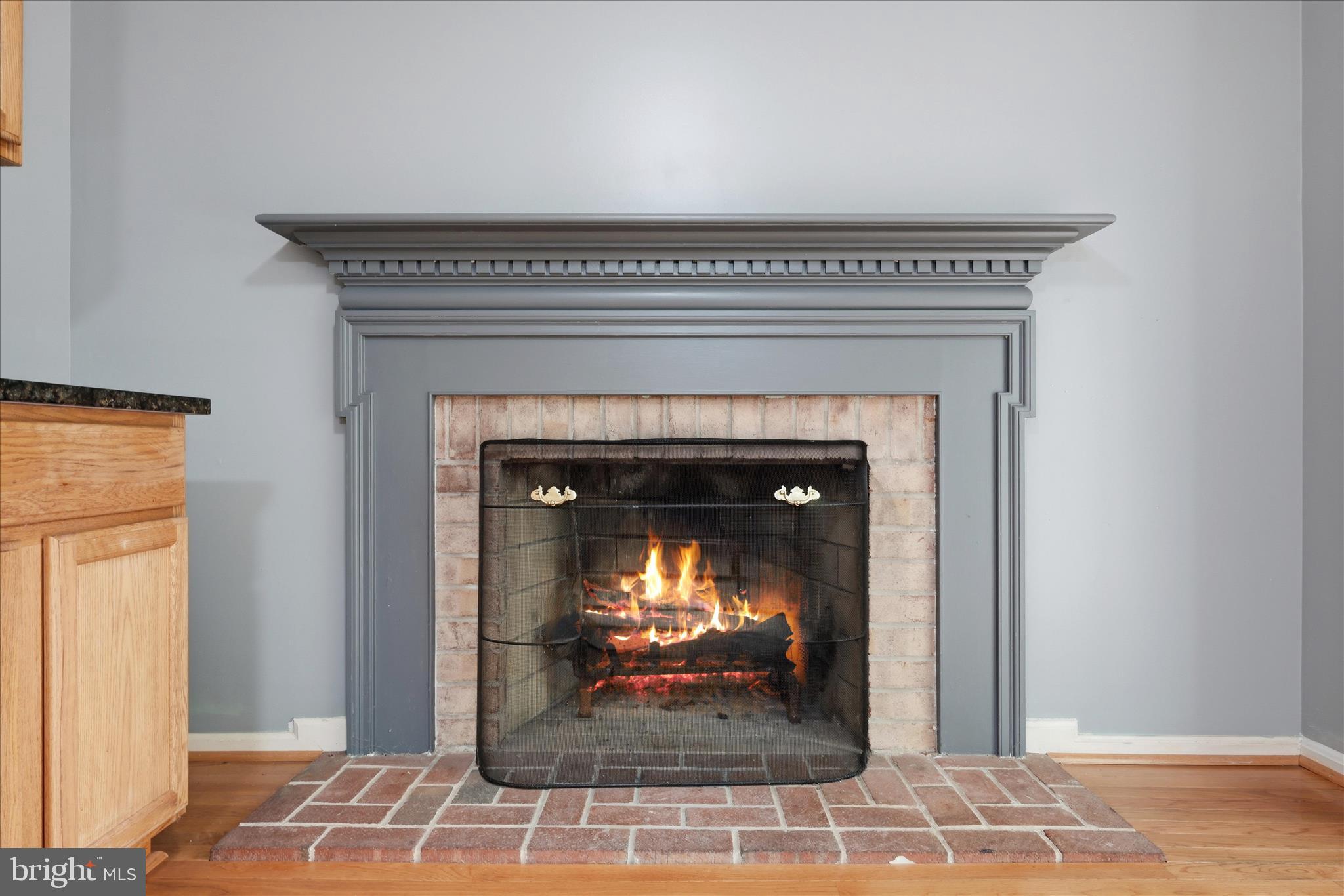 MIRROR RIDGE - Residential