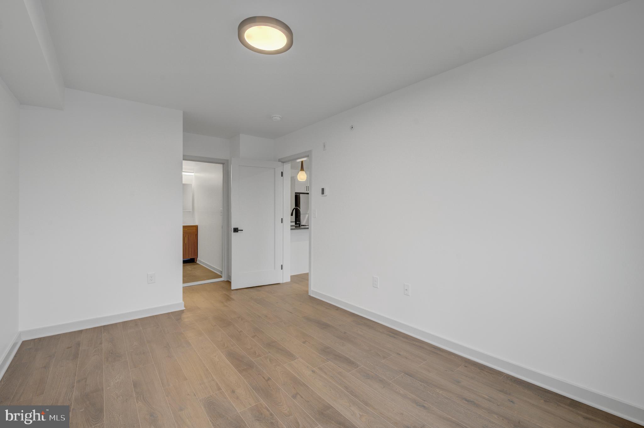 ROXBOROUGH - Residential Lease