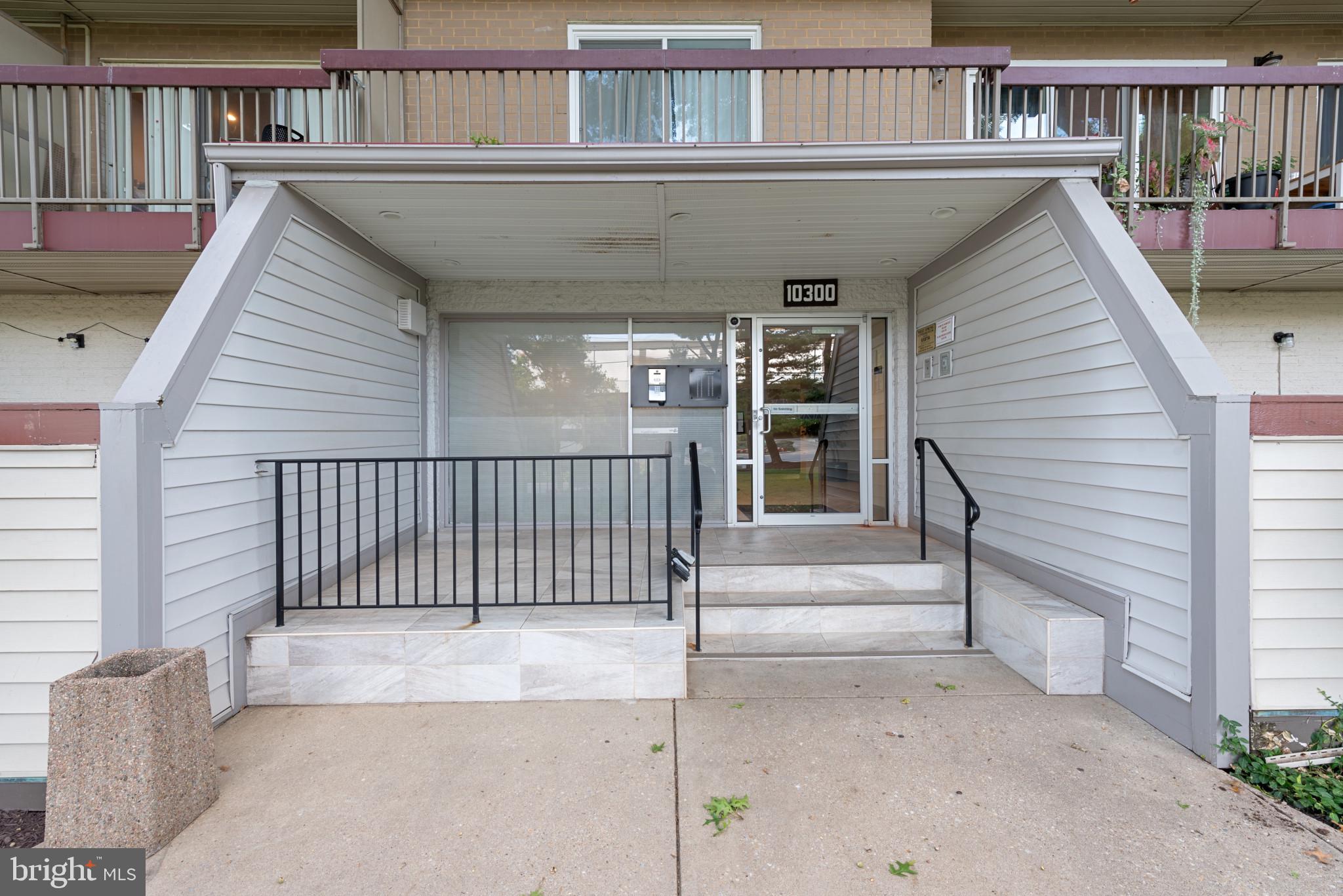 WEST SPRING - Residential