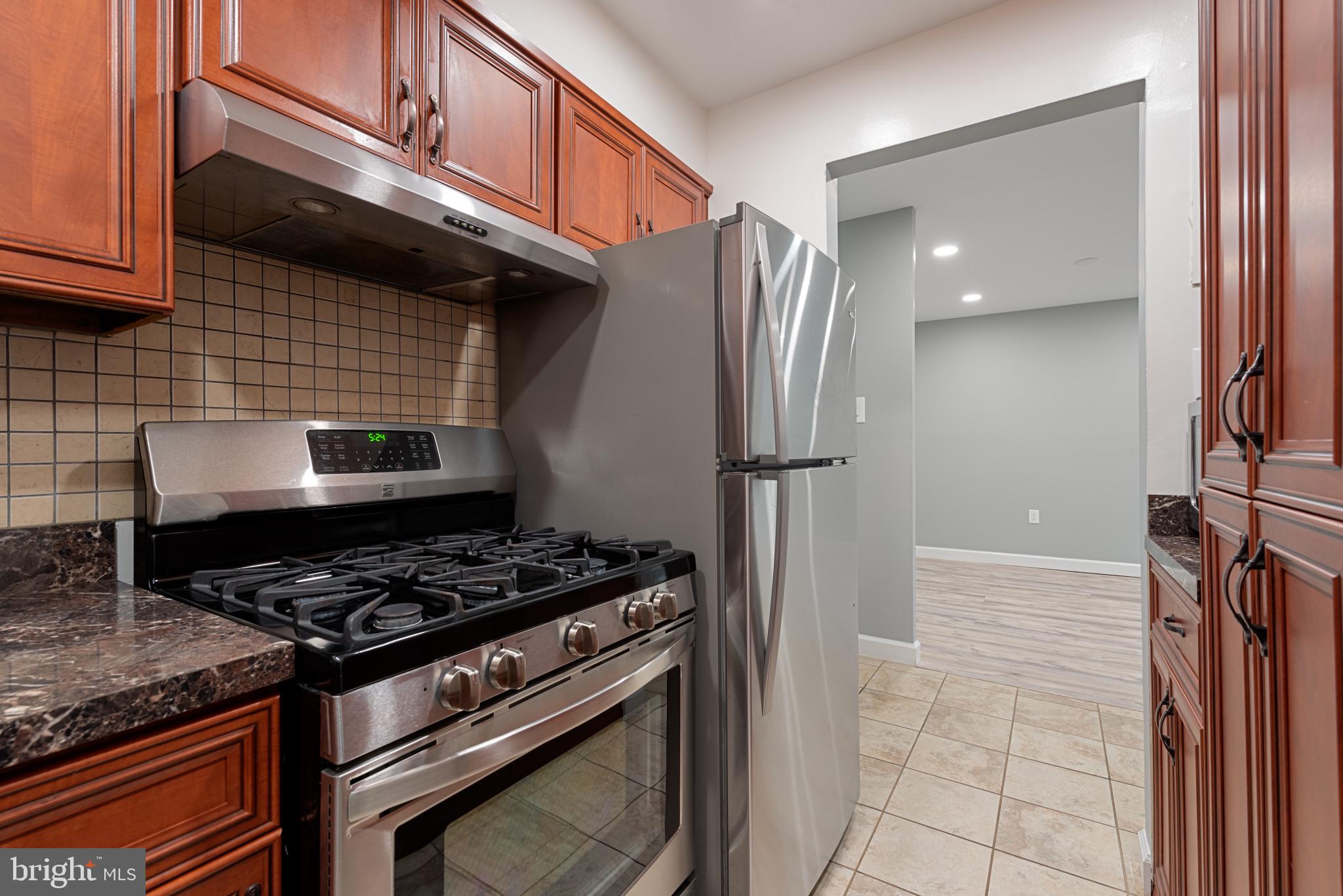 WEST SPRING - Residential