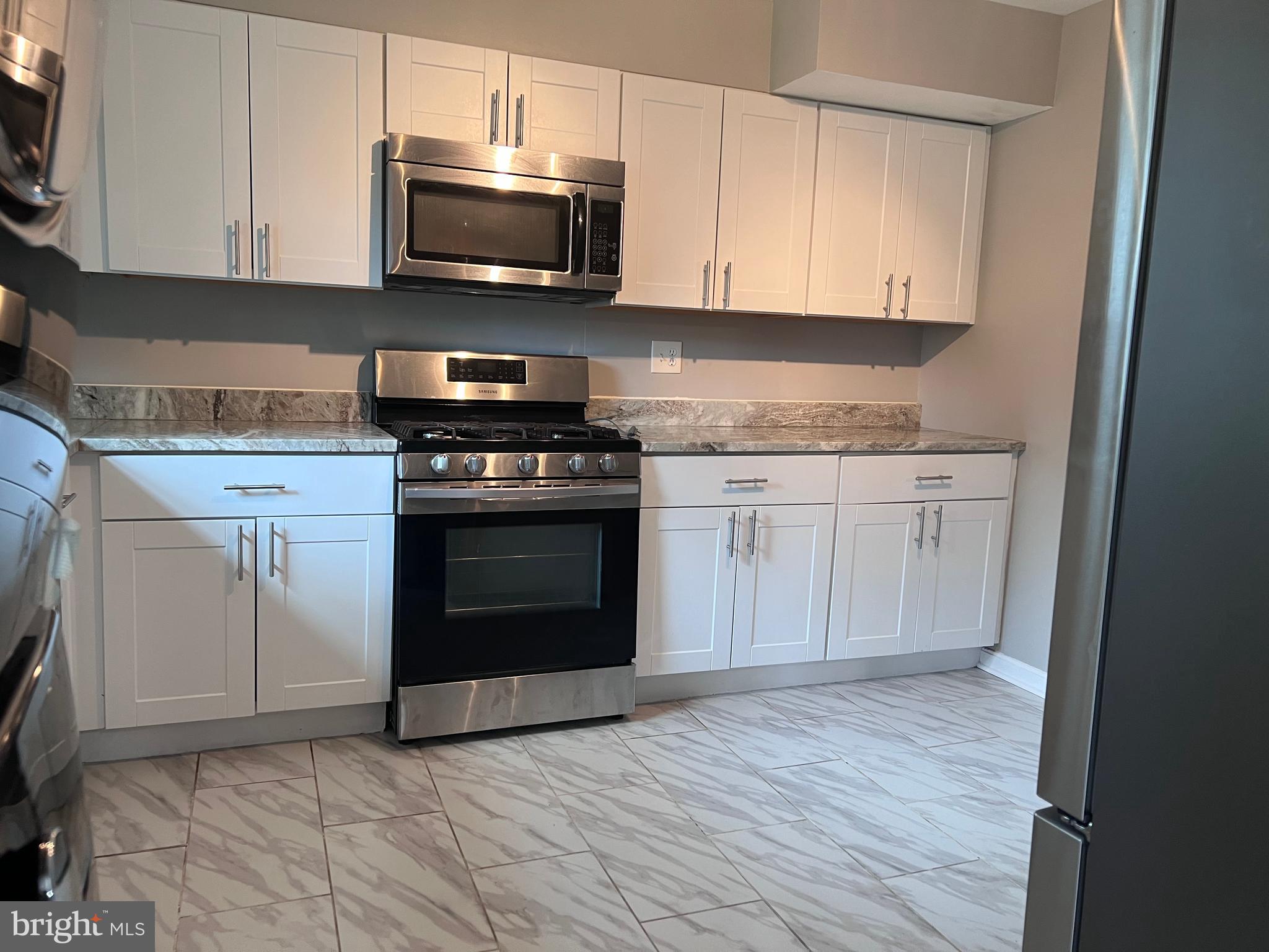 WHEATON FOREST - Residential Lease