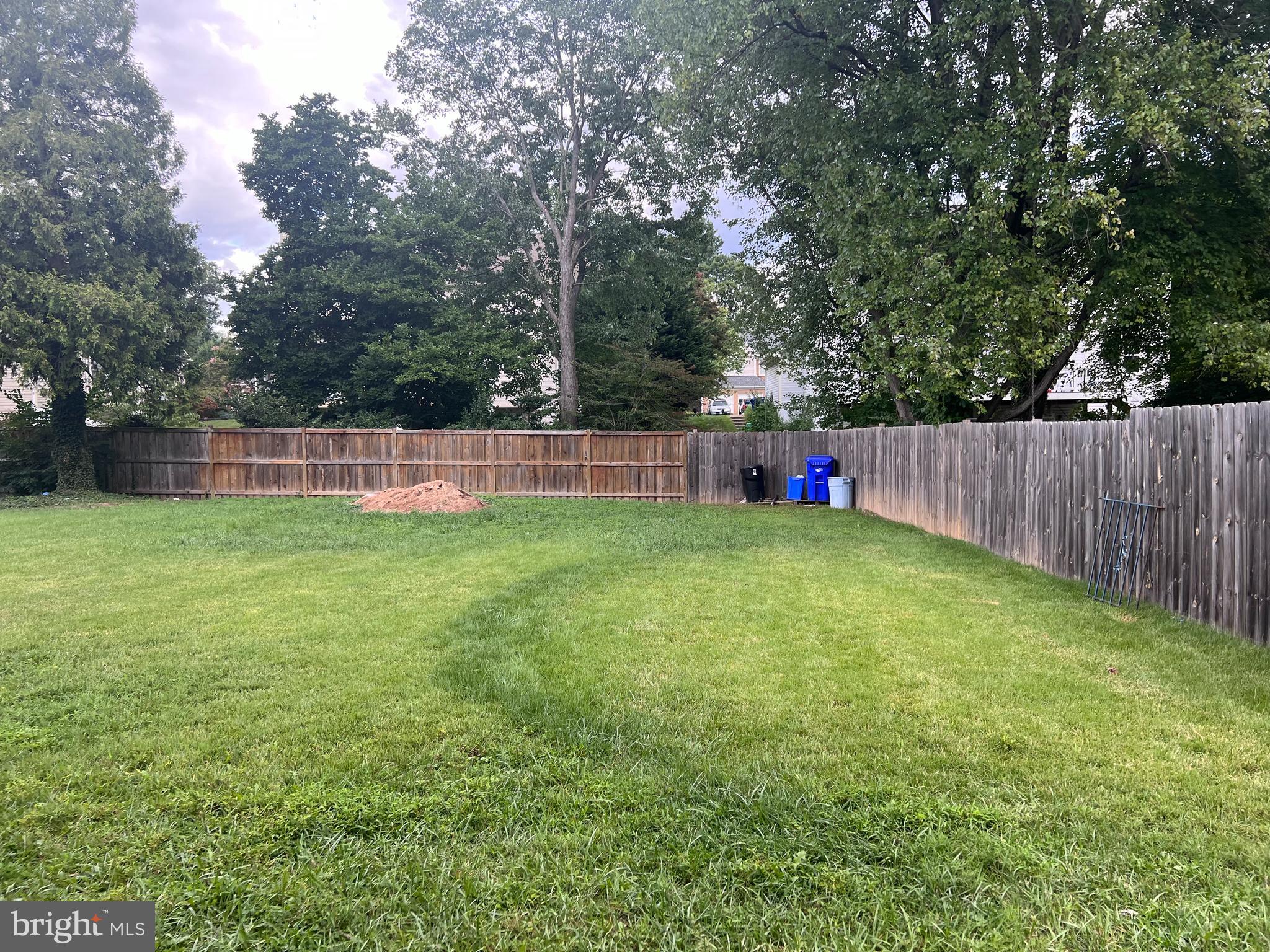 WHEATON FOREST - Residential Lease