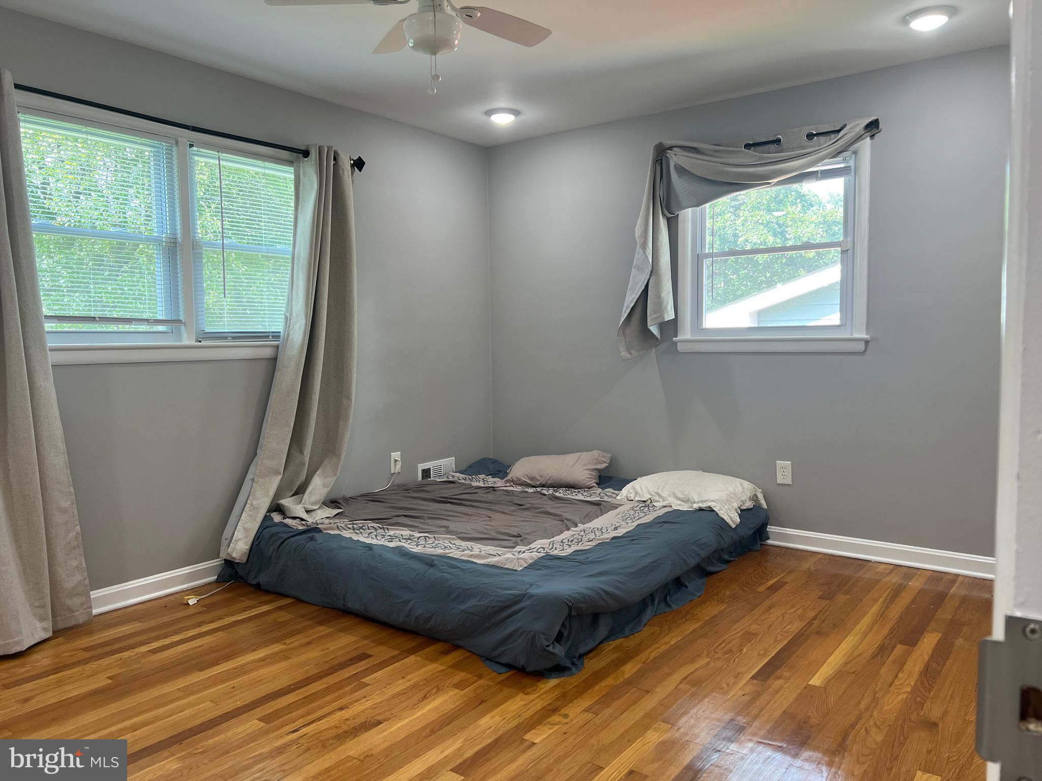 WHEATON FOREST - Residential Lease