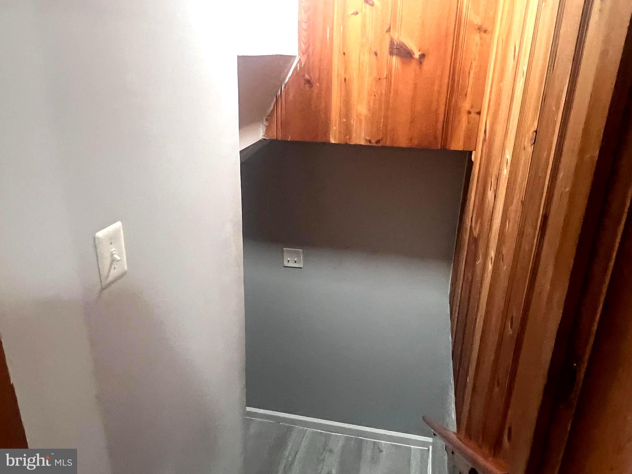 WHEATON FOREST - Residential Lease