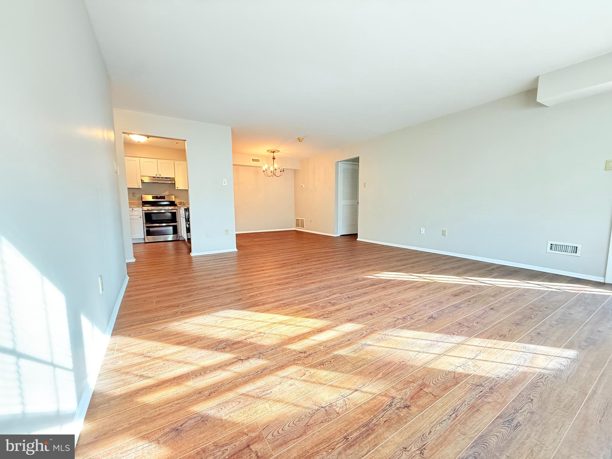 1707 SOCIETY PLACE