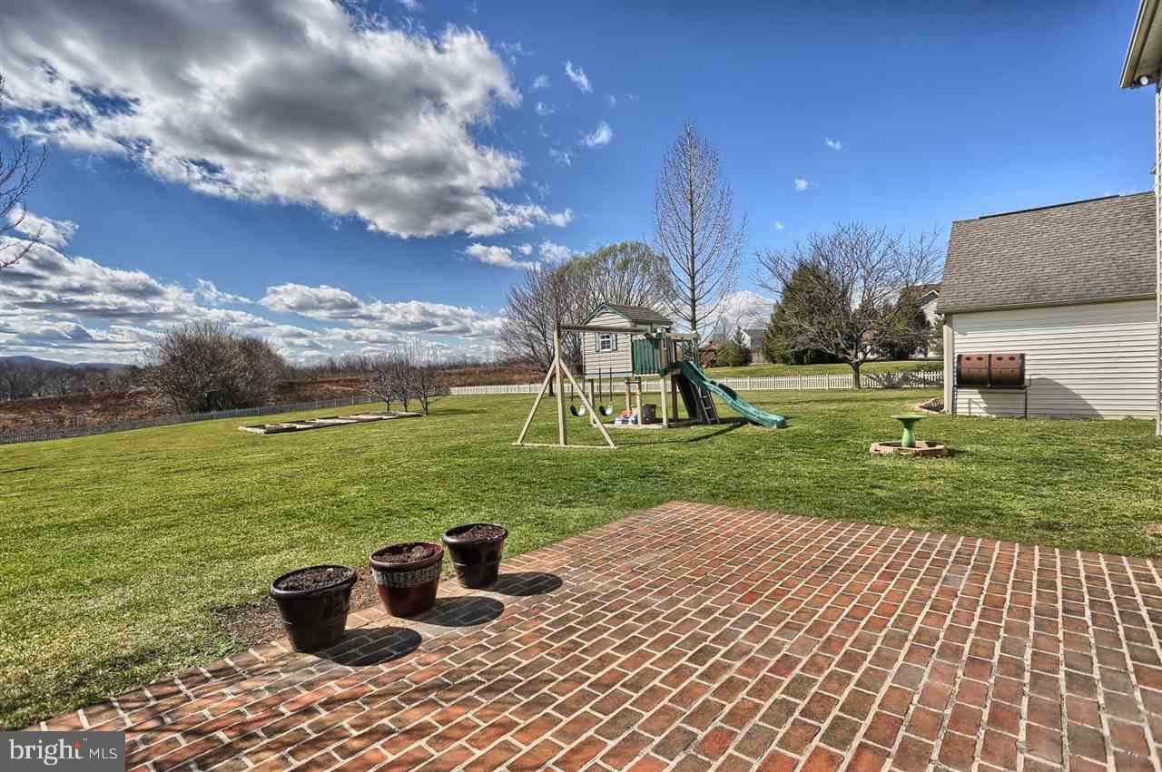 ROCKWELL FARMS - Residential