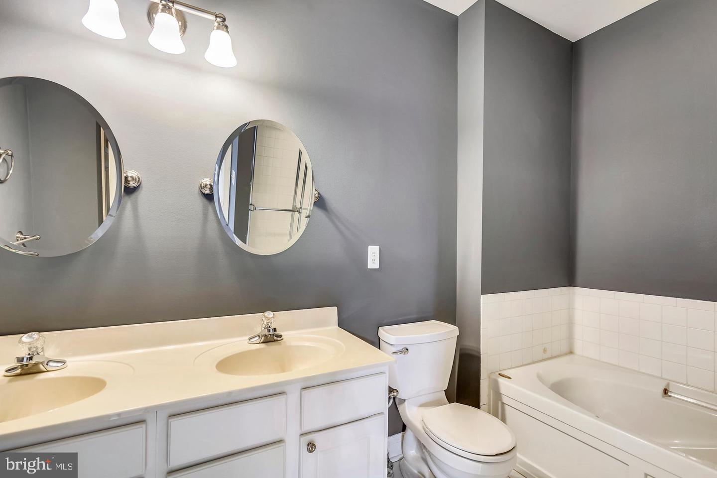 PINEY ORCHARD - Residential Lease