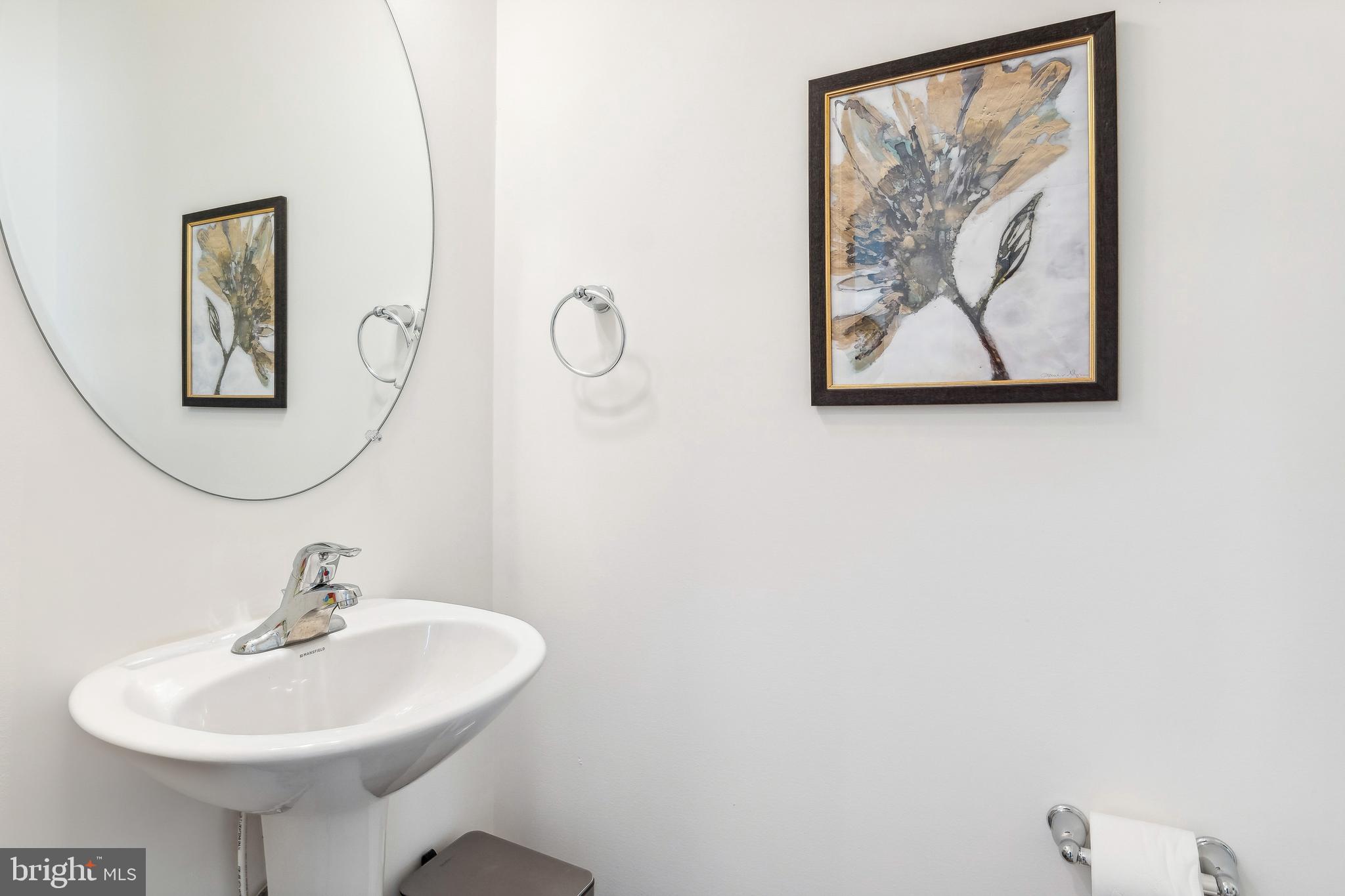 KINGS COURT AT BROWNSTONE - Residential