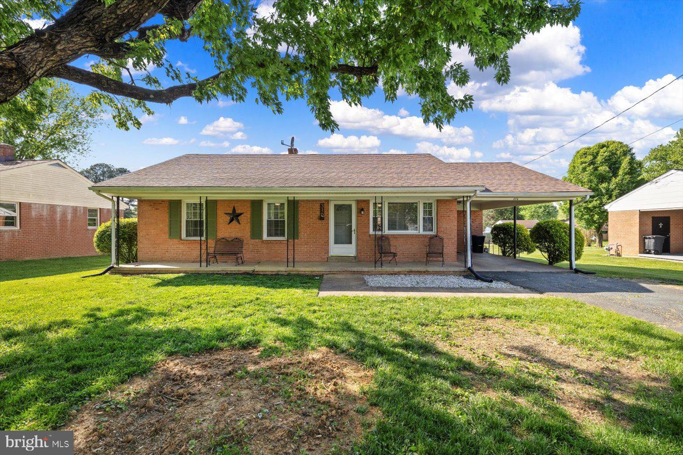 NOBLE HEIGHTS - Residential