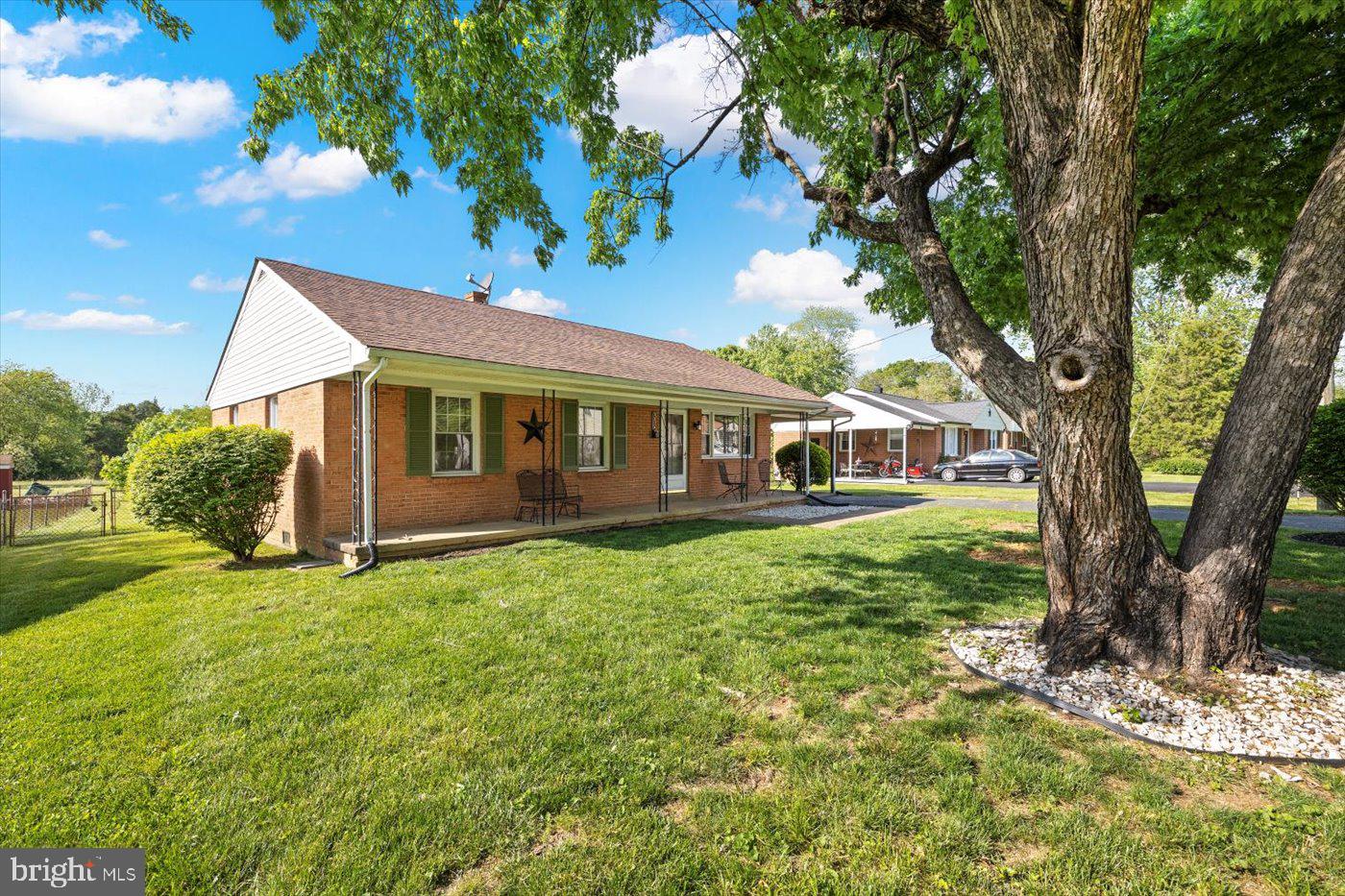 NOBLE HEIGHTS - Residential