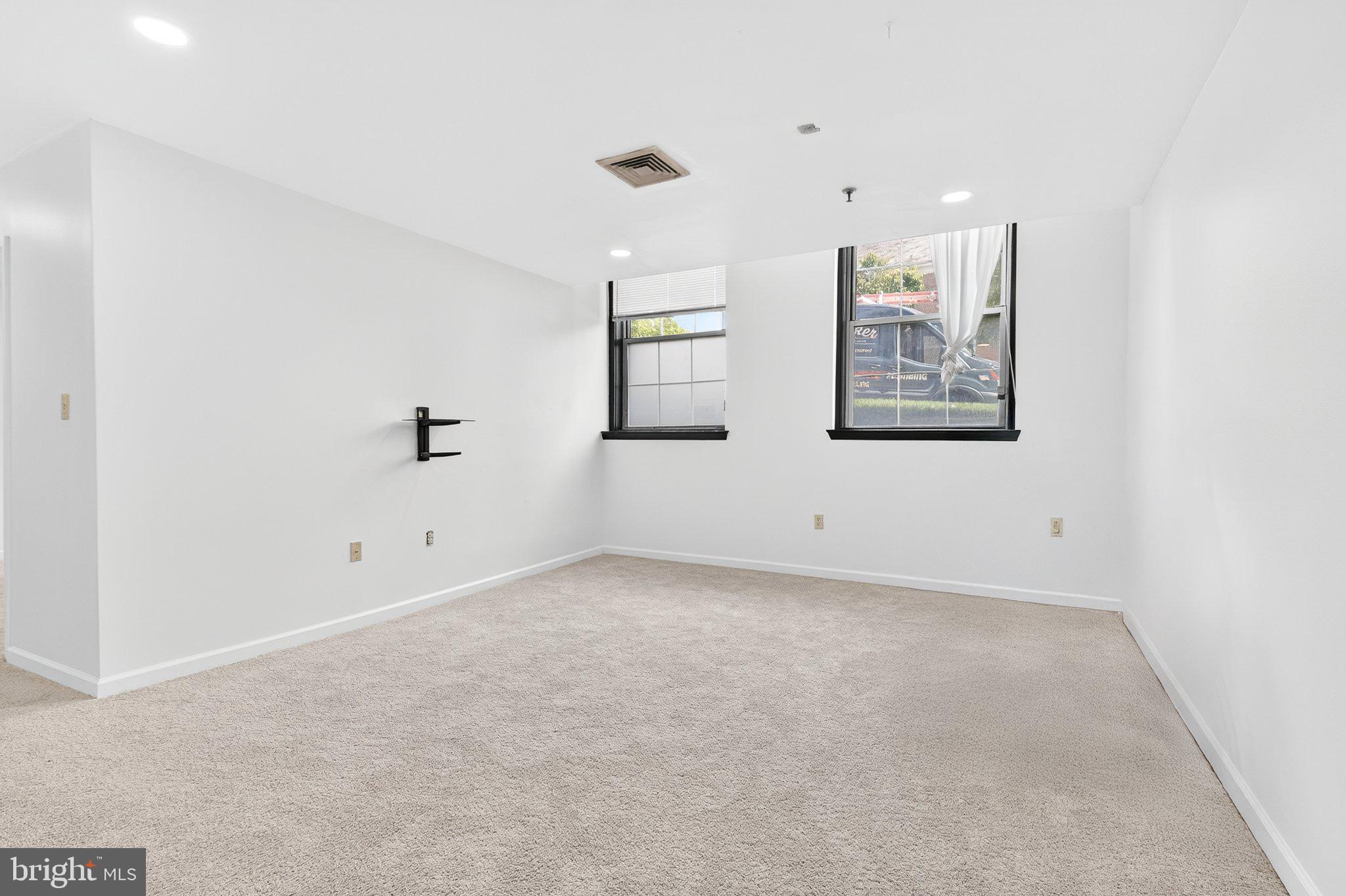 917 COLUMBIA AVENUE 211