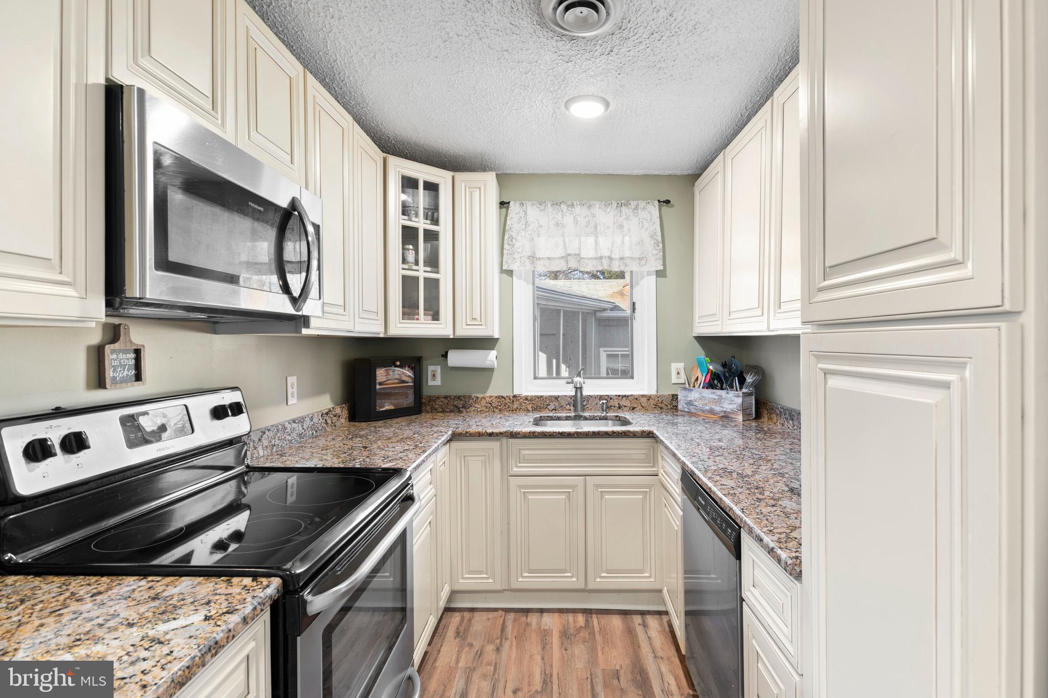 ST MARYS BEACH - Residential