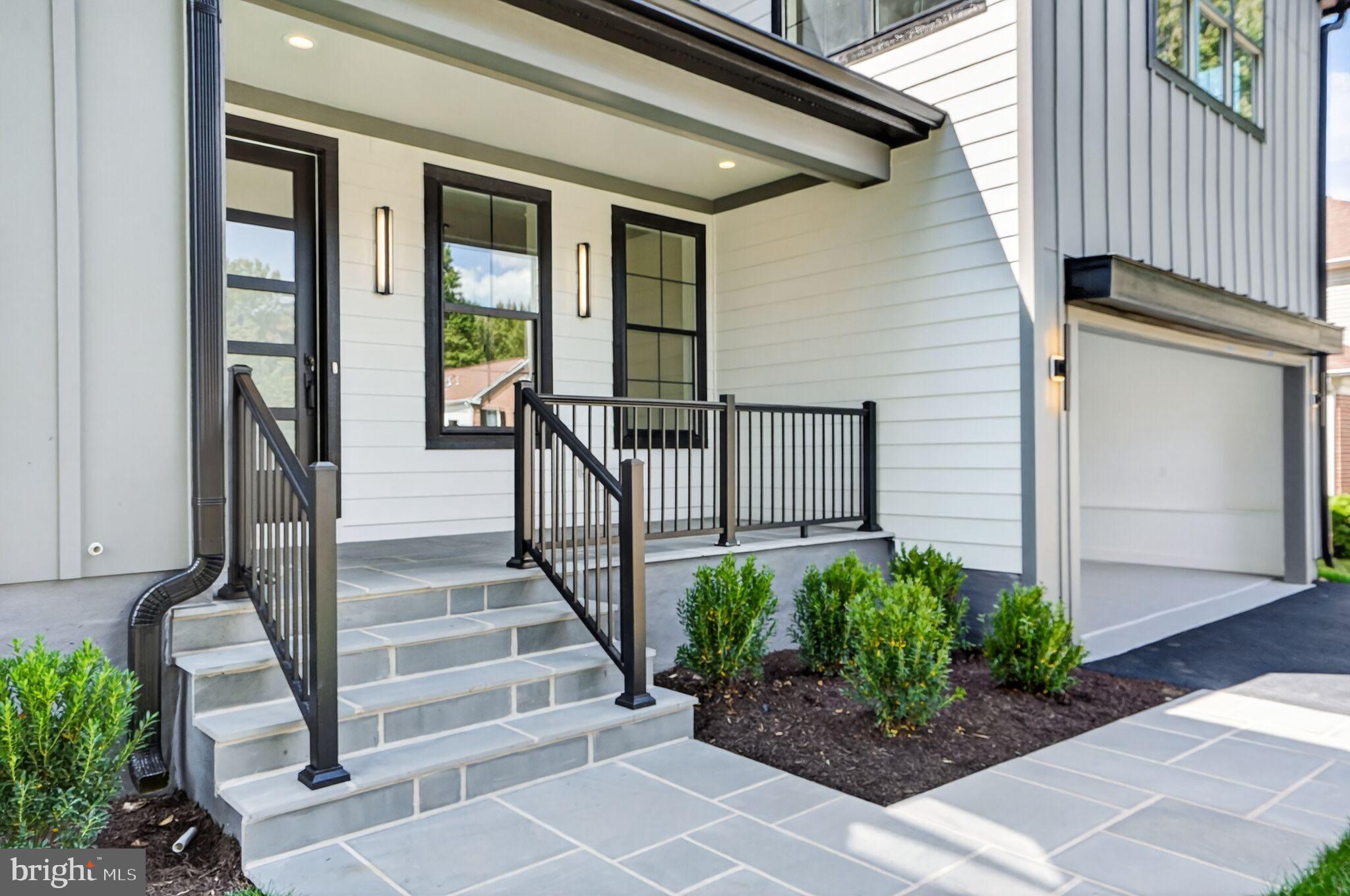 13907 WHETSTONE MANOR COURT