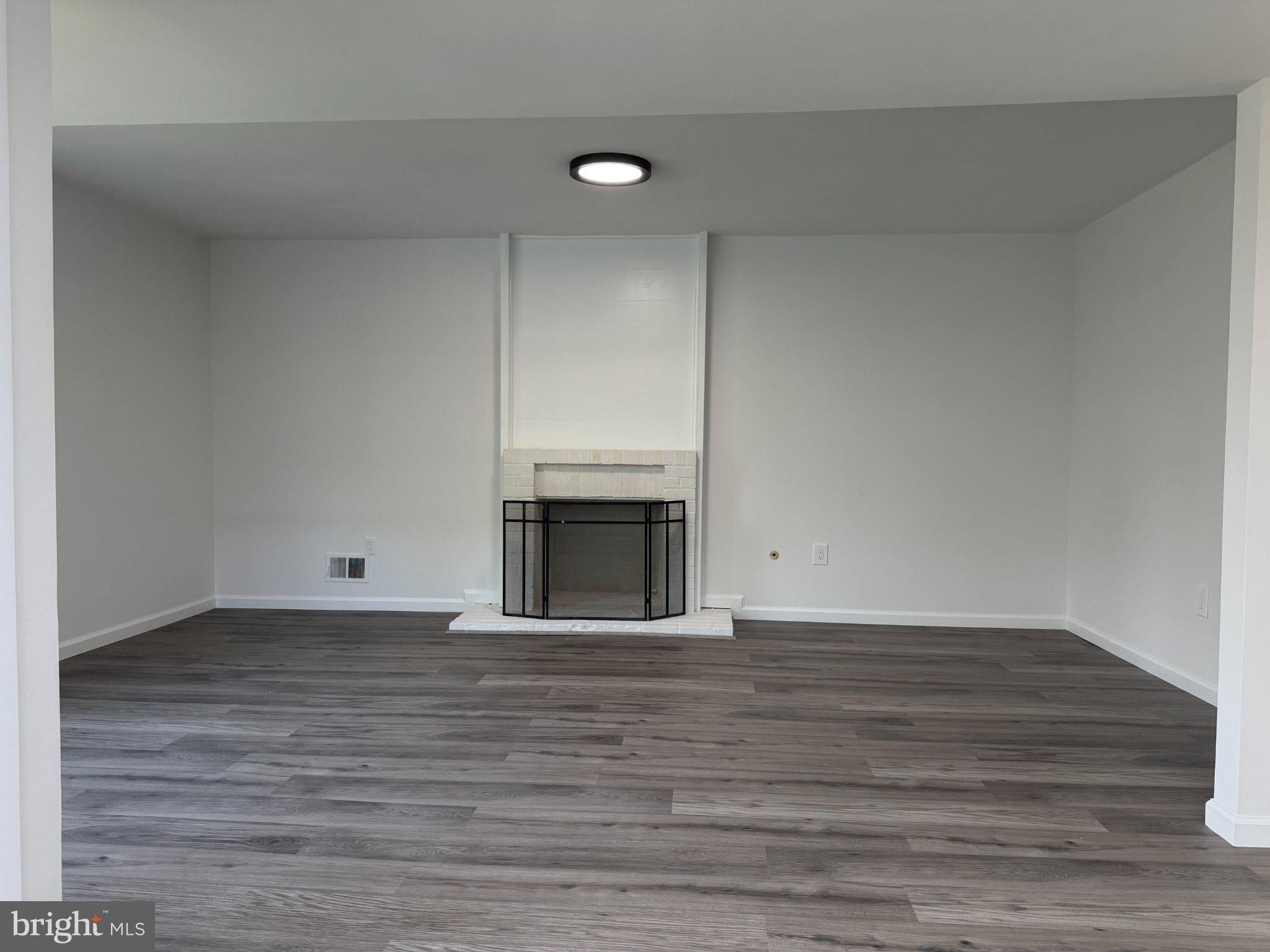 102 WRIGHTWOOD PLACE