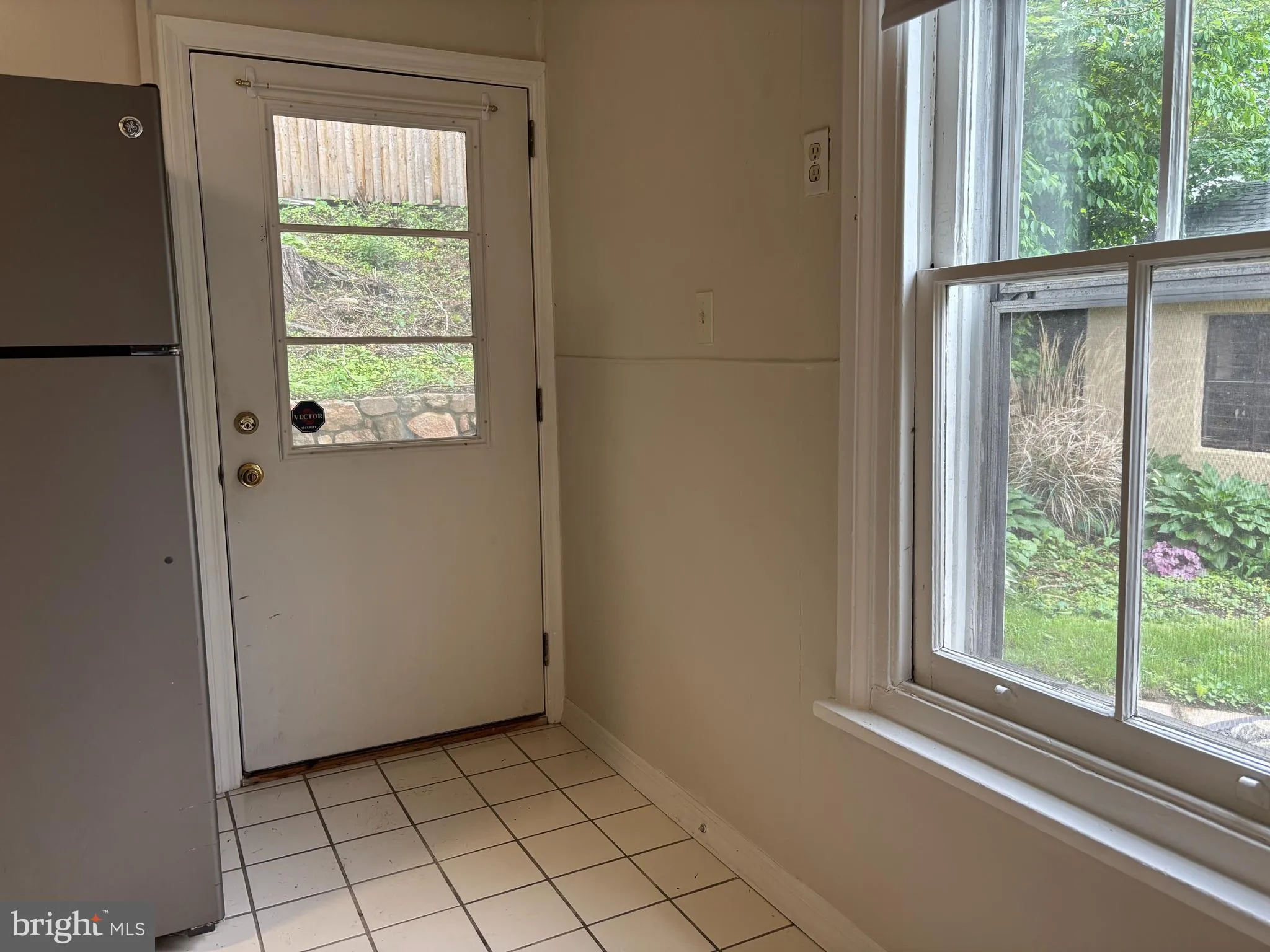 Wayne, Pennsylvania 19087, United States, 2 Bedrooms Bedrooms, ,1 BathroomBathrooms,Residential,Active,132483