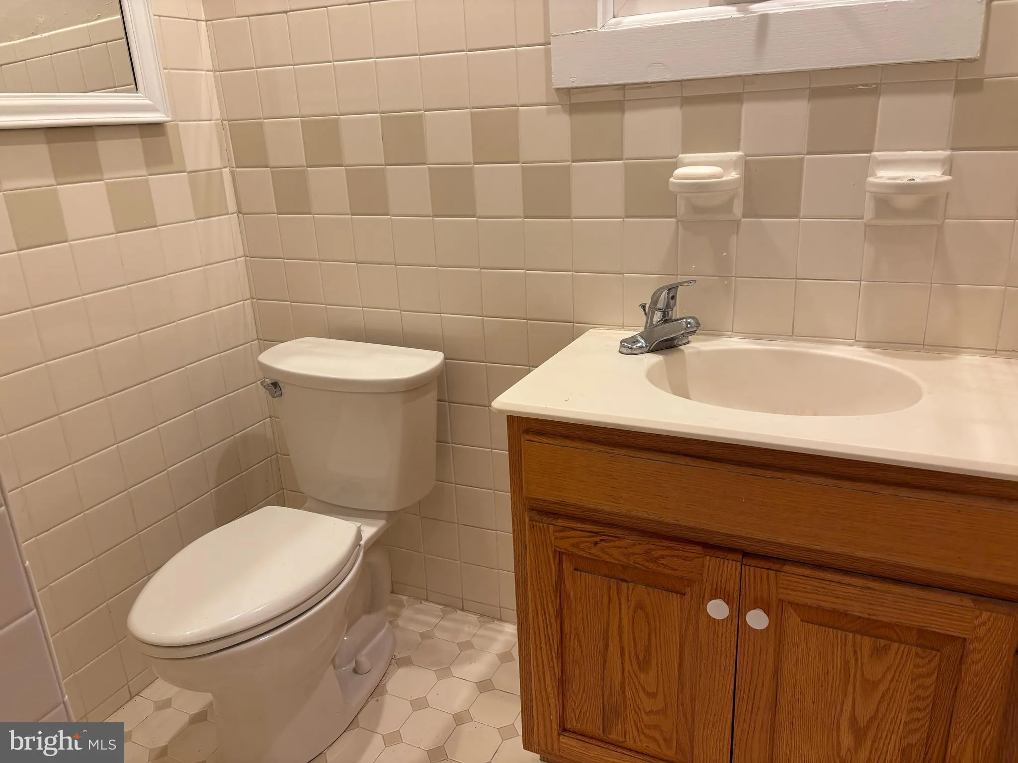 Wayne, Pennsylvania 19087, United States, 2 Bedrooms Bedrooms, ,1 BathroomBathrooms,Residential,Active,132483