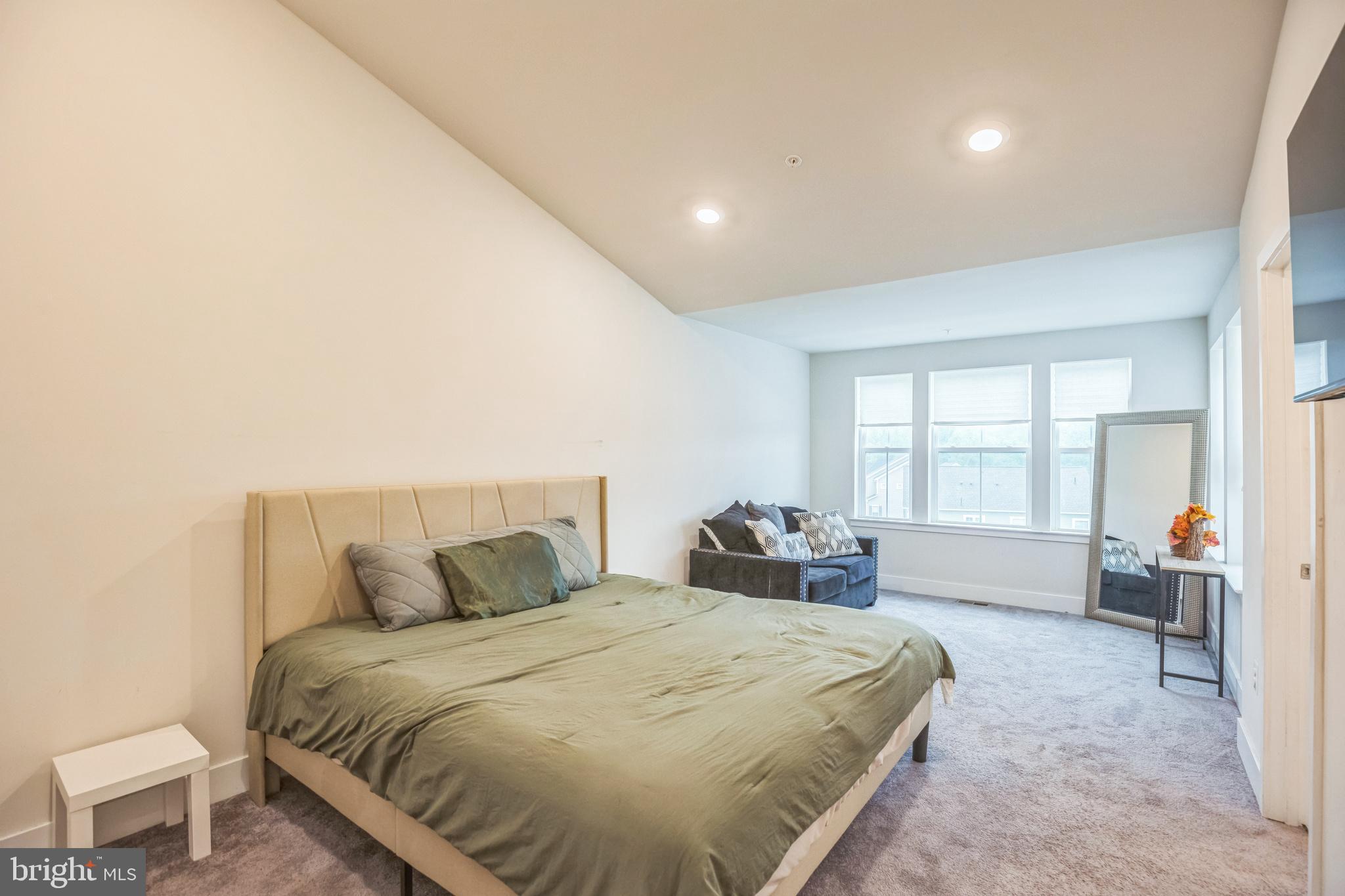 STONEHAVEN - Residential