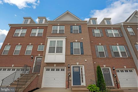 Photo of 5862 Kate Chopin Place, WHITE PLAINS, MD 20695 (MLS # MDCH2047982)