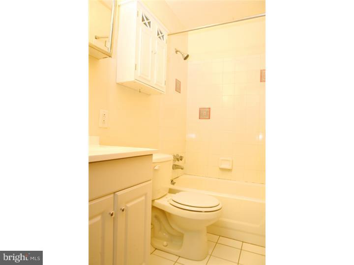 WASHINGTON SQ - Residential Lease