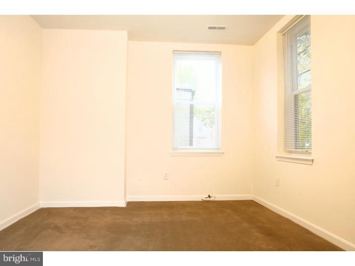 WASHINGTON SQ - Residential Lease