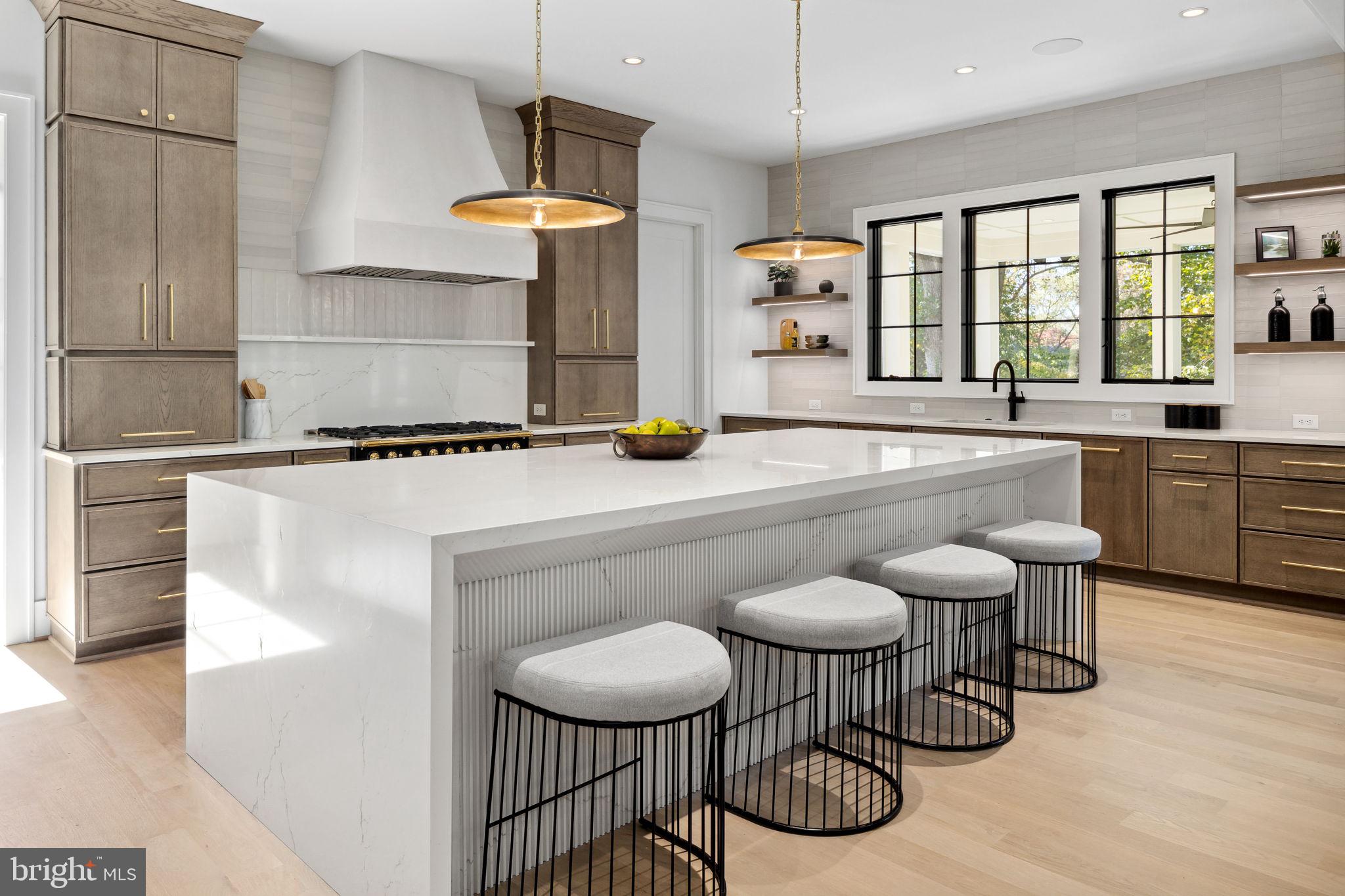 LANGLEY FOREST - Residential