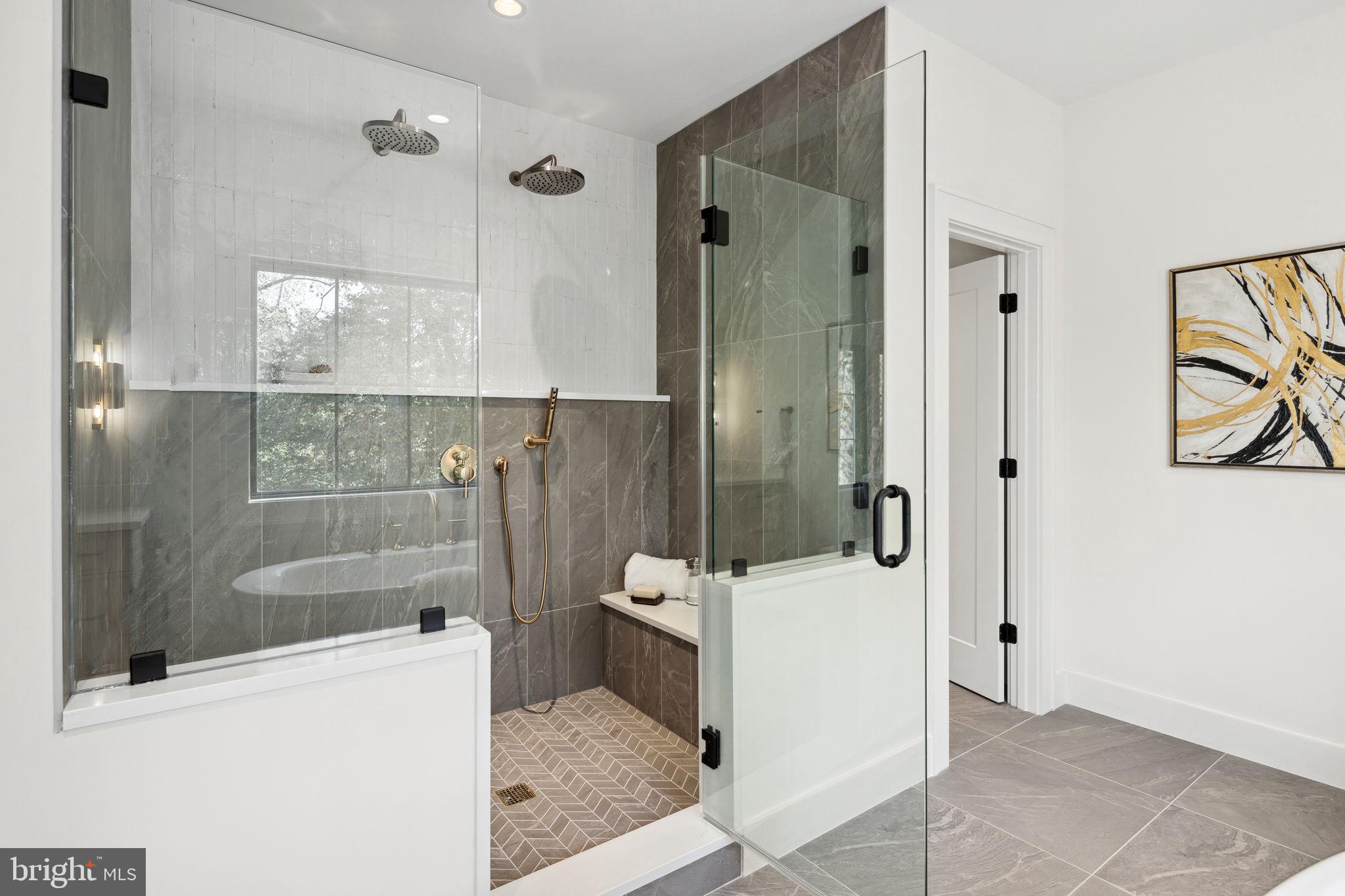 LANGLEY FOREST - Residential