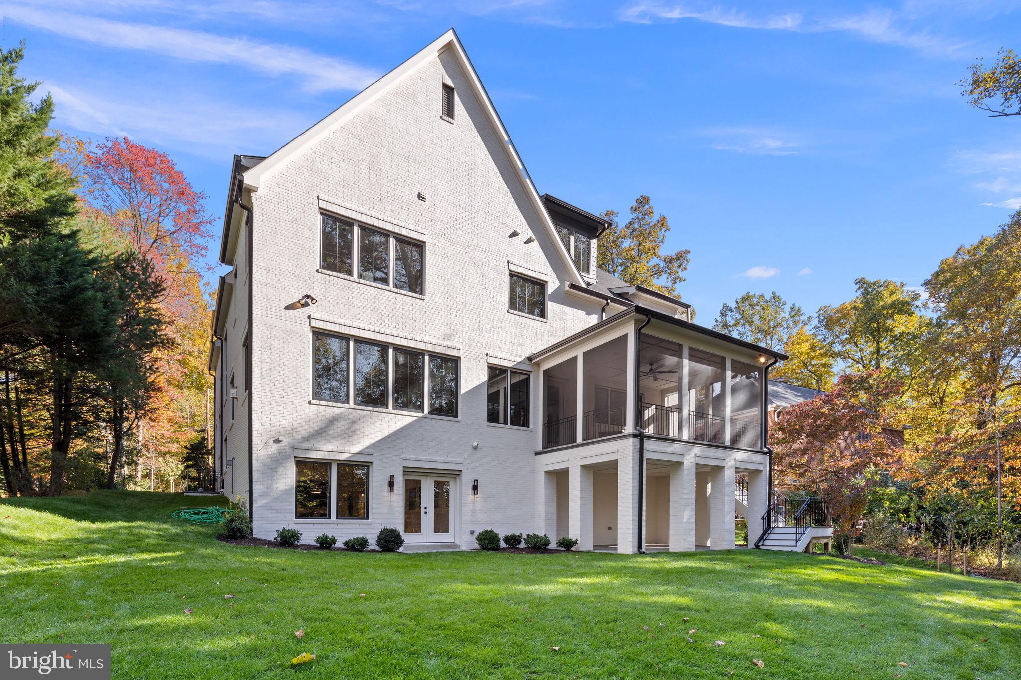 LANGLEY FOREST - Residential