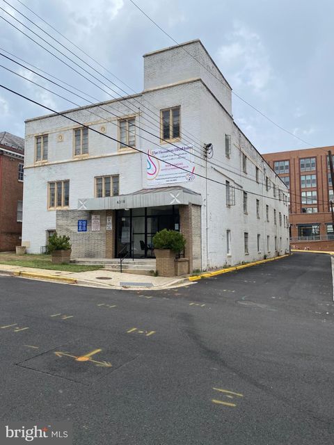 Photo of 4318 Hamilton Street, HYATTSVILLE, MD 20781 (MLS # MDPG2190456)