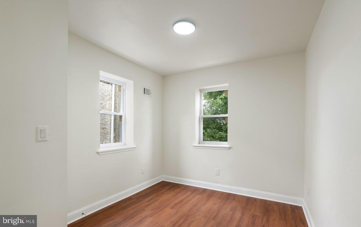 MILL CREEK - Residential