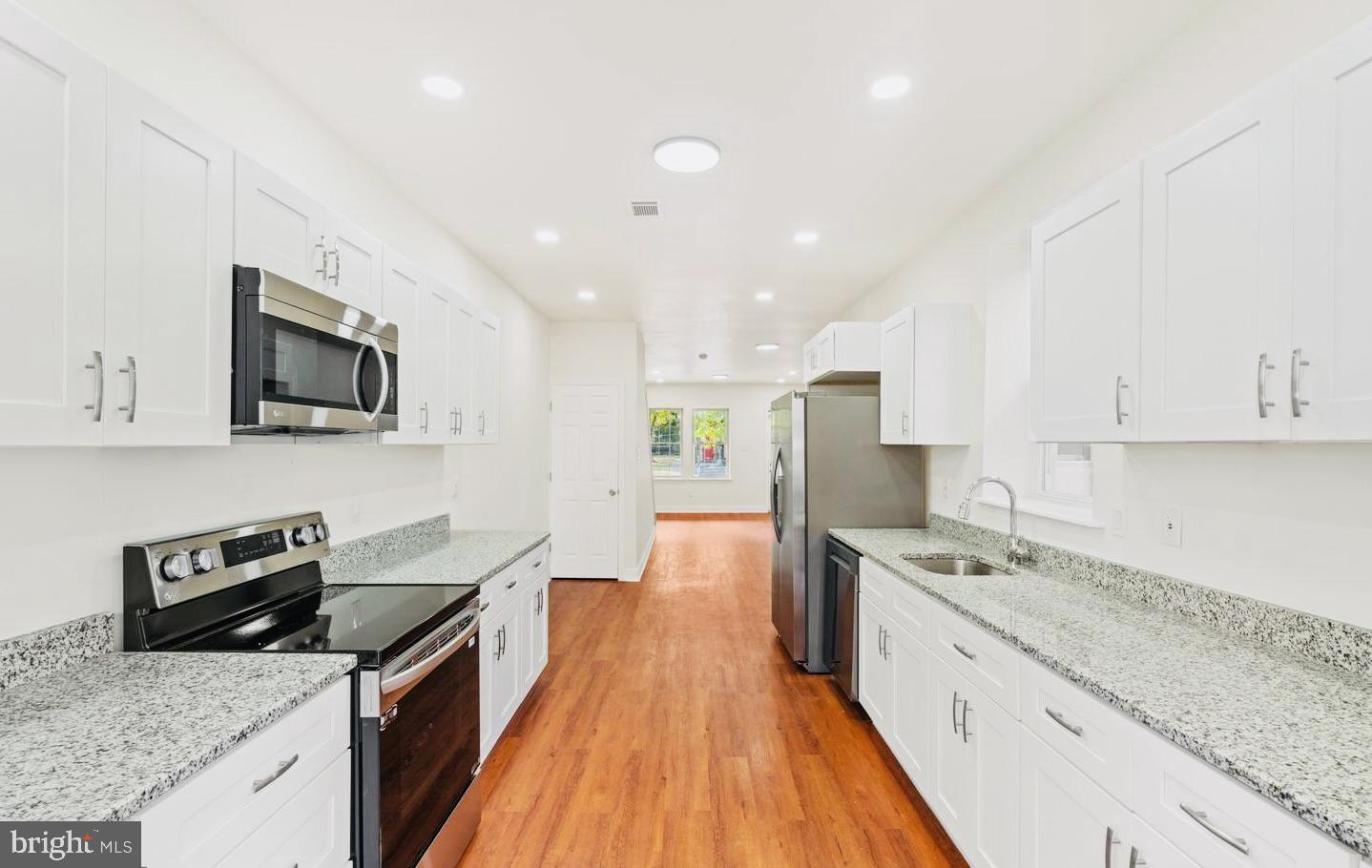 MILL CREEK - Residential