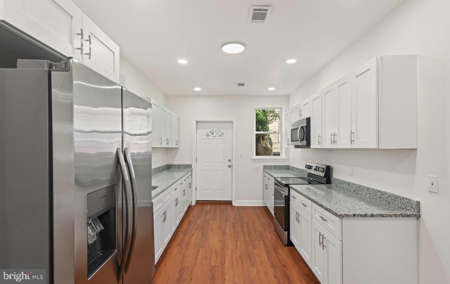 MILL CREEK - Residential