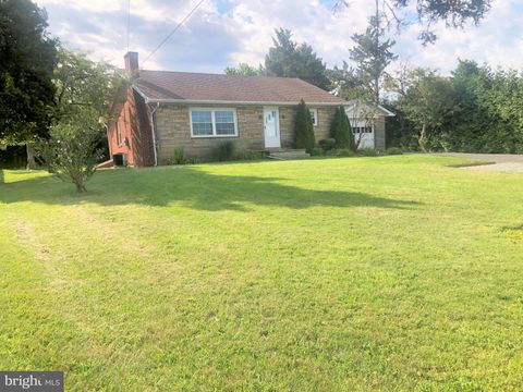 Homes For Rent - 2060 Bridge Road<br/> Montgomery County, SCHWENKSVILLE, PA 19473
