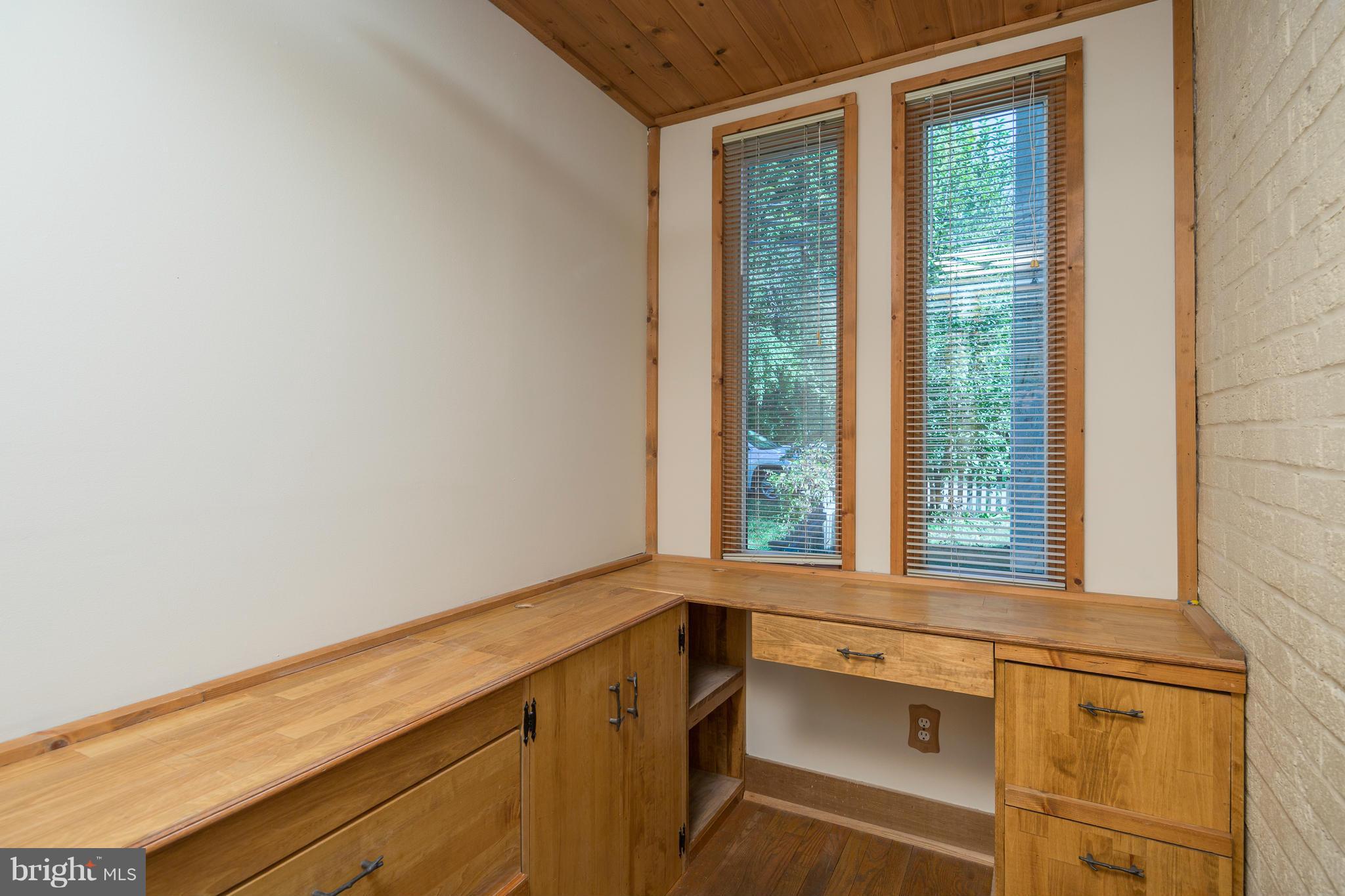 CARBOROUGH HEIGHTS - Residential Lease