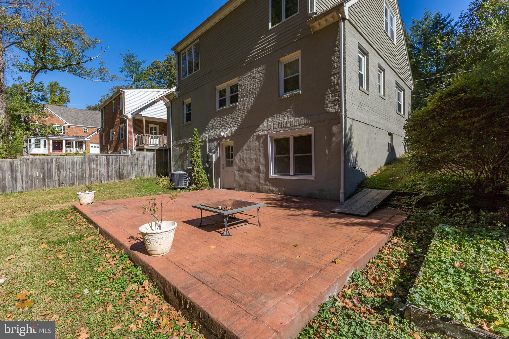 CARBOROUGH HEIGHTS - Residential Lease