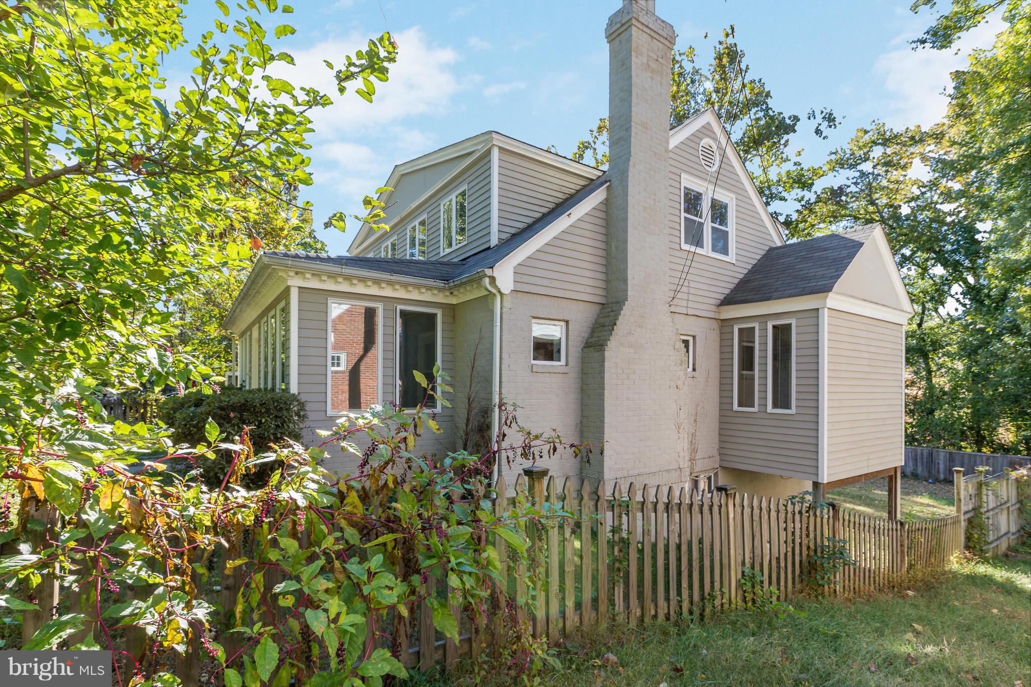 CARBOROUGH HEIGHTS - Residential Lease