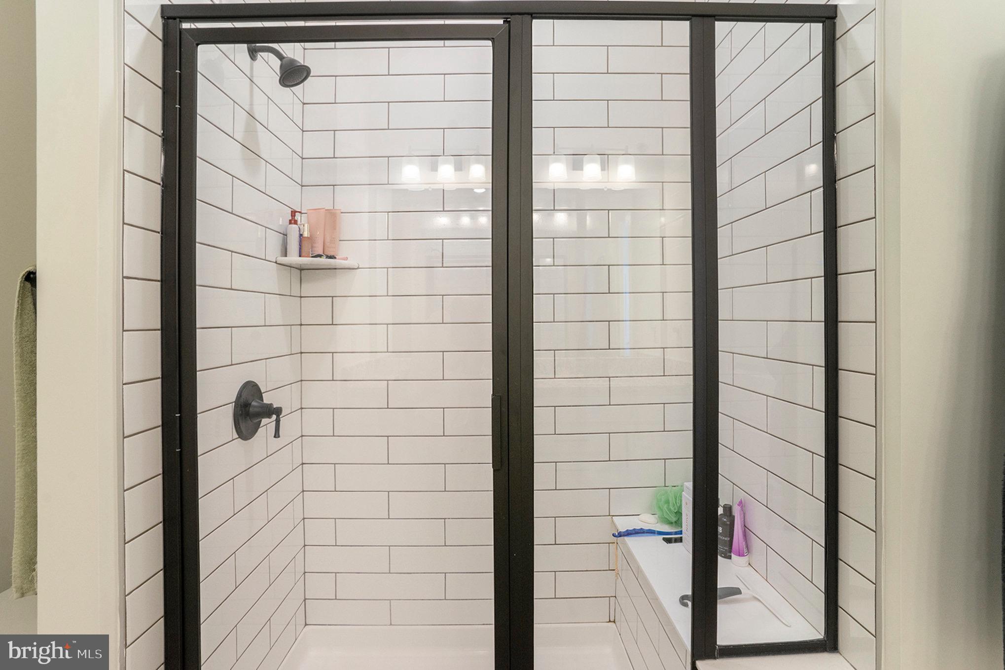 DEL WEBB NORTH PENN - Residential