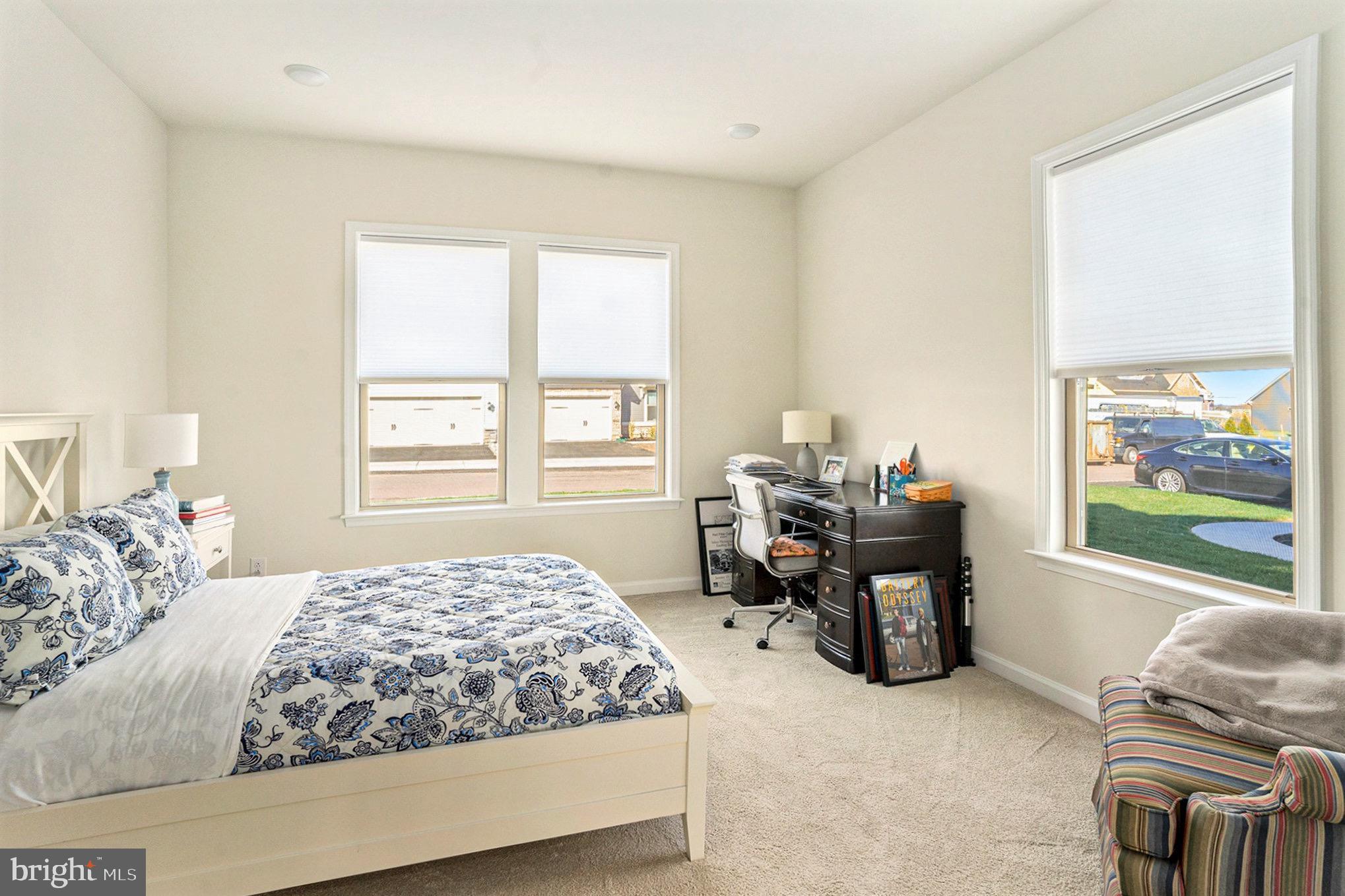 DEL WEBB NORTH PENN - Residential