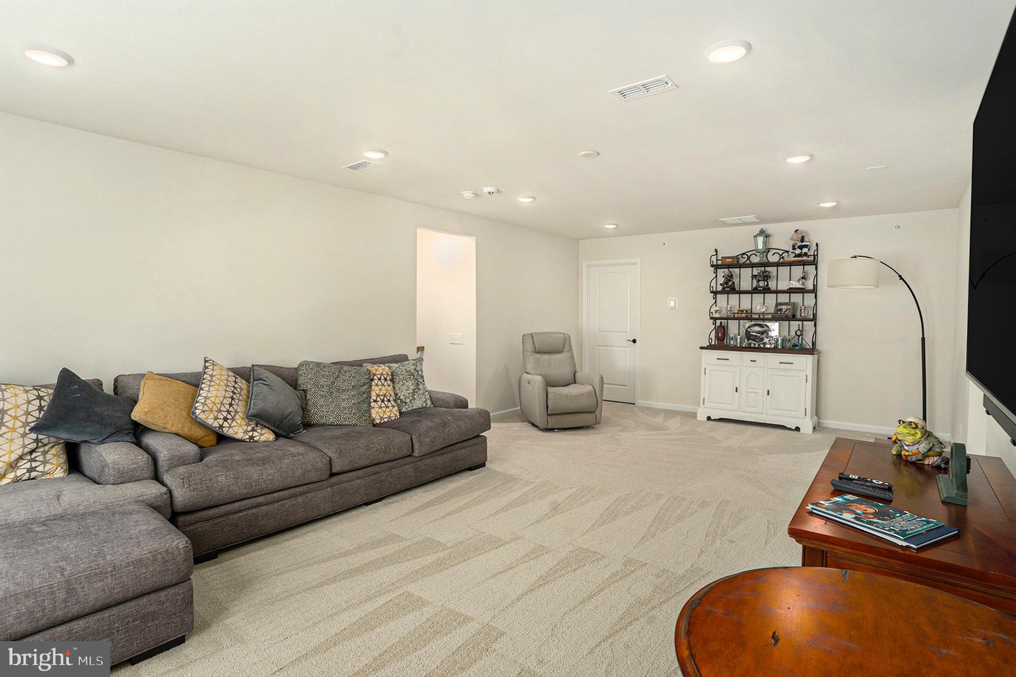 DEL WEBB NORTH PENN - Residential