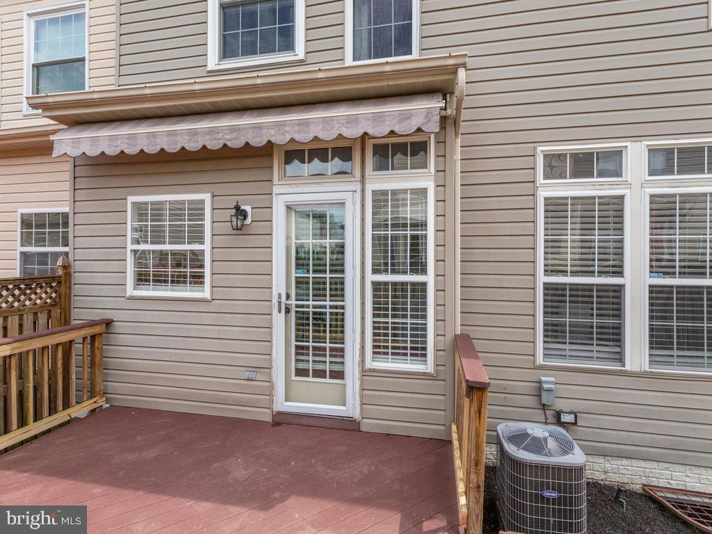 SEVEN OAKS - Residential