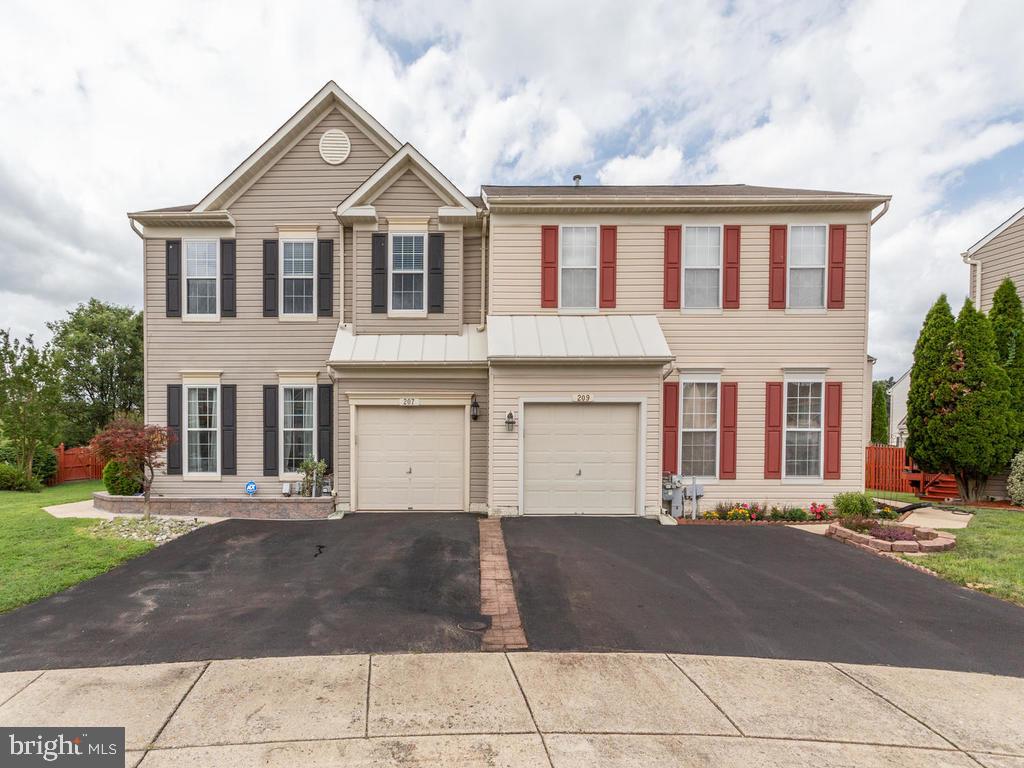 SEVEN OAKS - Residential