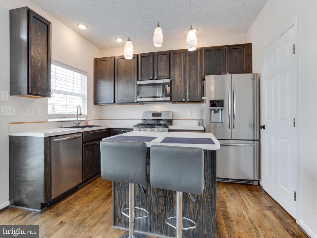 SEVEN OAKS - Residential