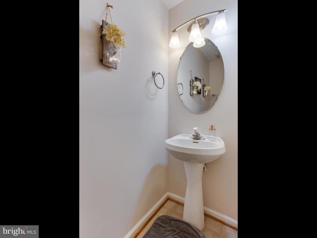 SEVEN OAKS - Residential