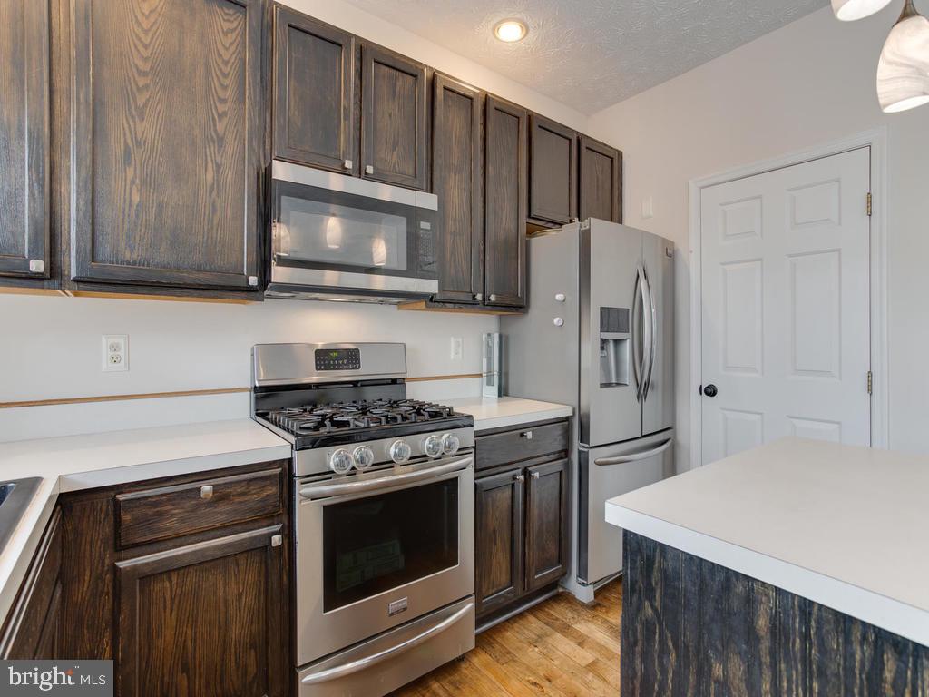 SEVEN OAKS - Residential