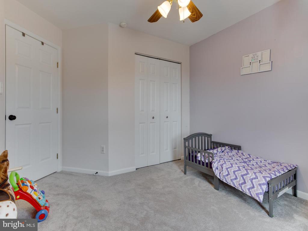 SEVEN OAKS - Residential