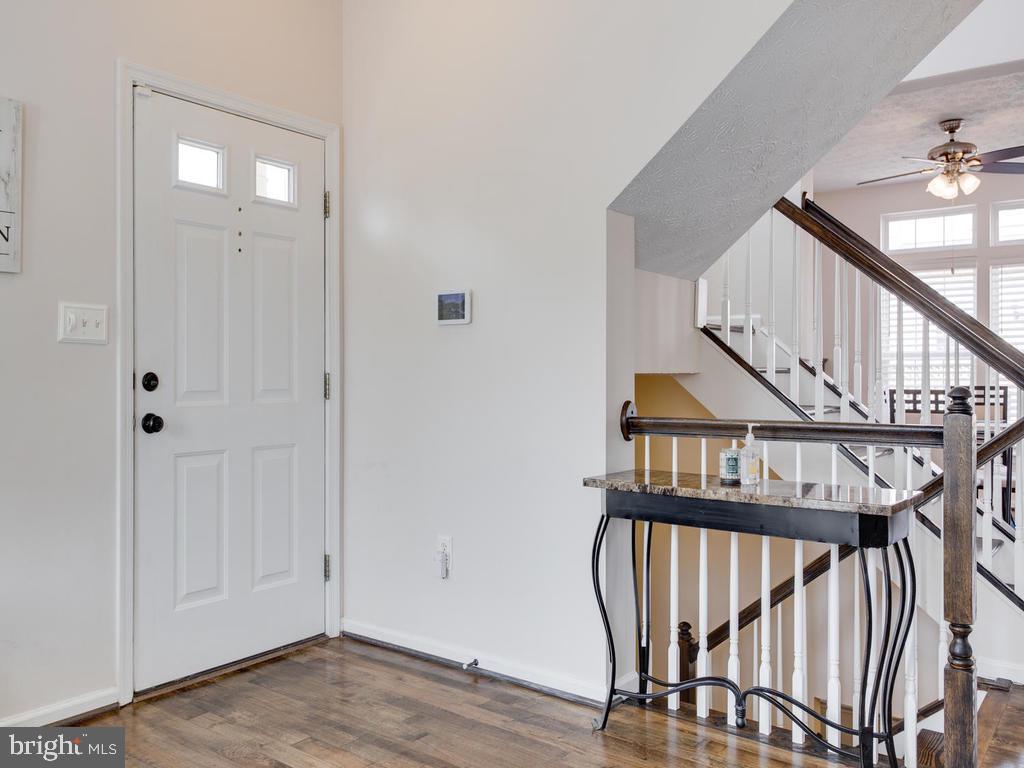 SEVEN OAKS - Residential