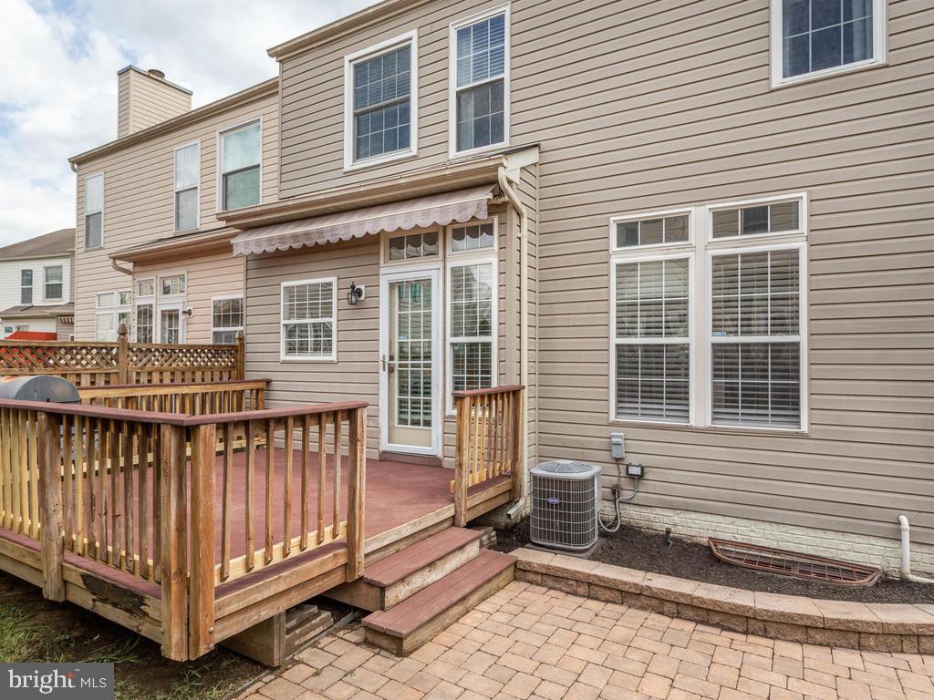 SEVEN OAKS - Residential