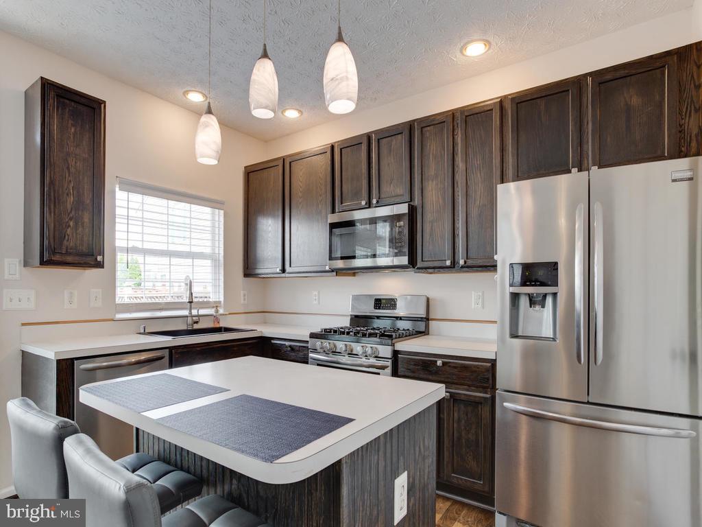 SEVEN OAKS - Residential