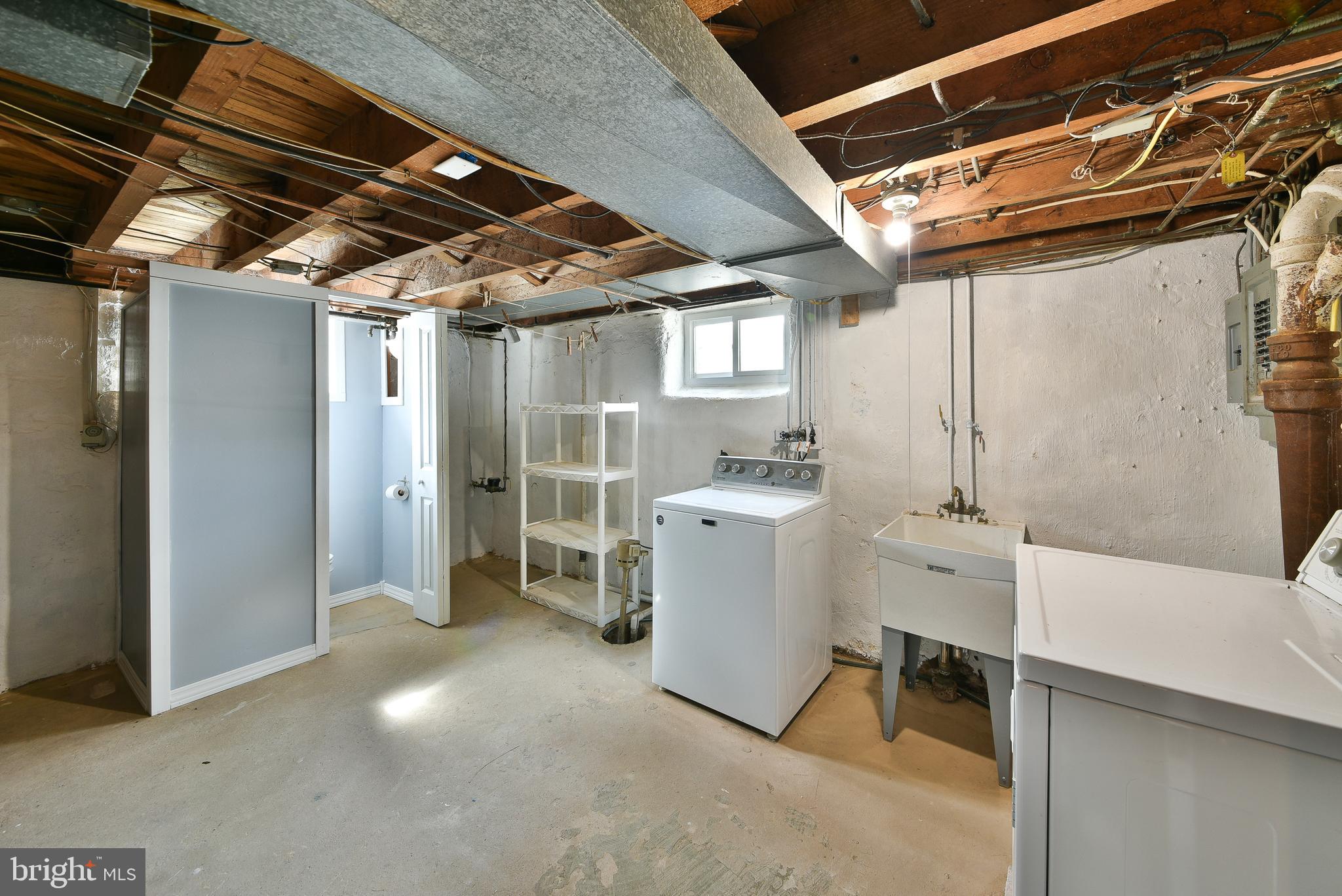 CASEY GDNS - Residential Lease