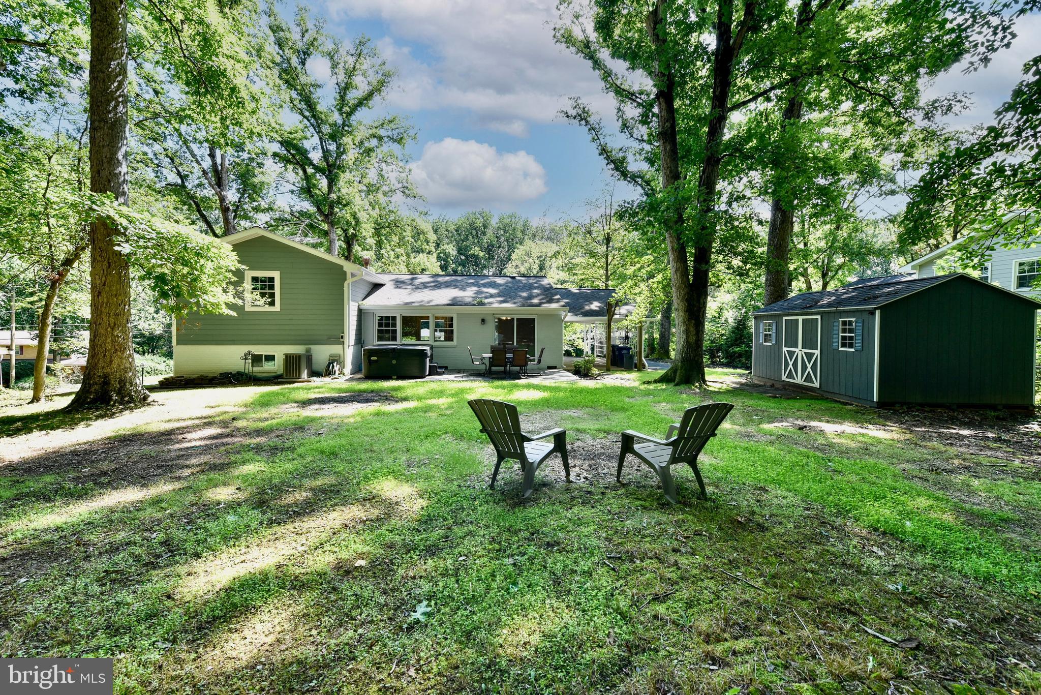 TALL OAKS - Residential Lease